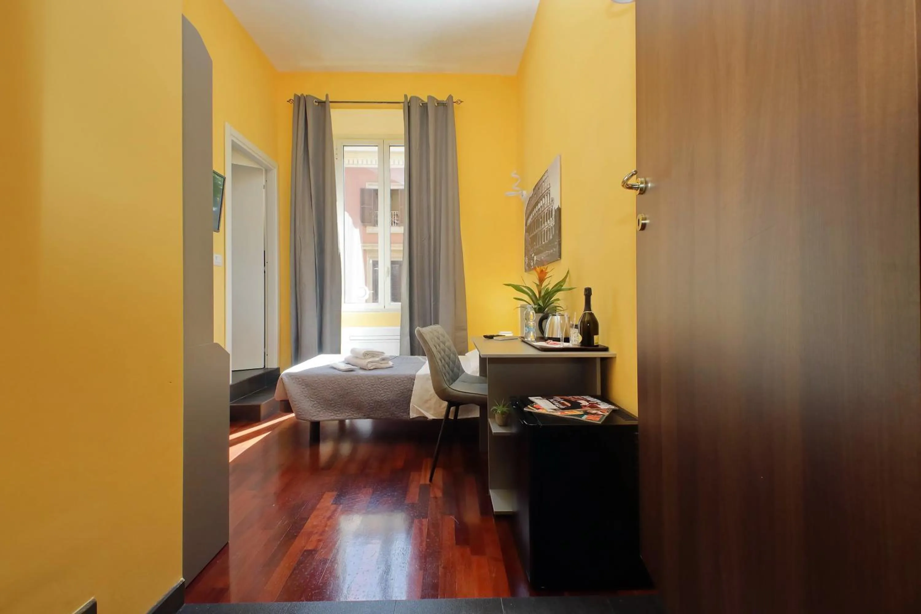 Bedroom, Bed in LHG Comfy Rooms