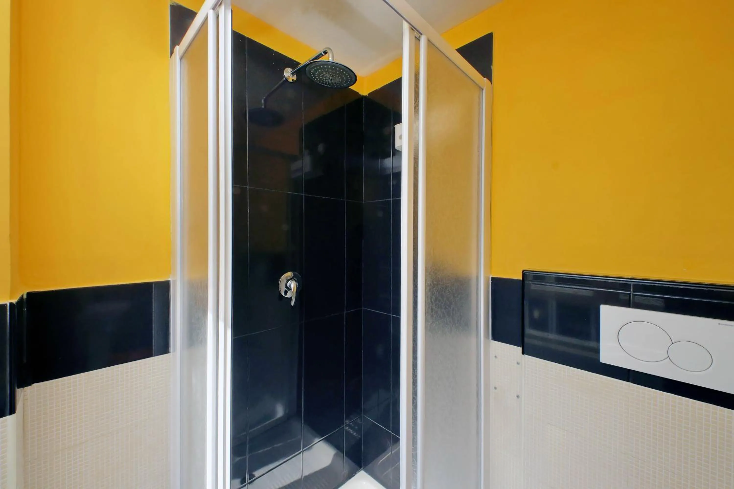 Shower in LHG Comfy Rooms