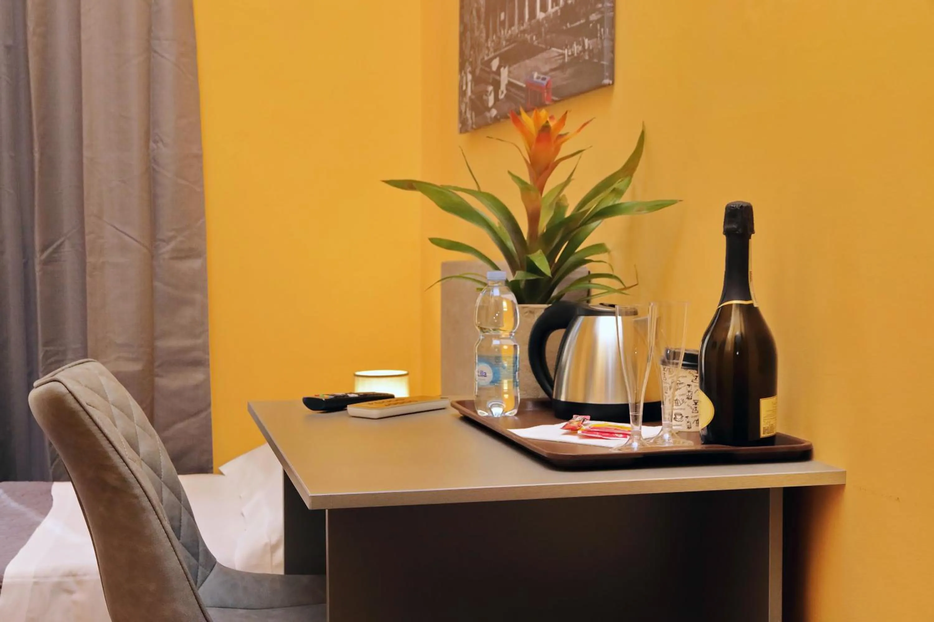 Coffee/tea facilities in LHG Comfy Rooms