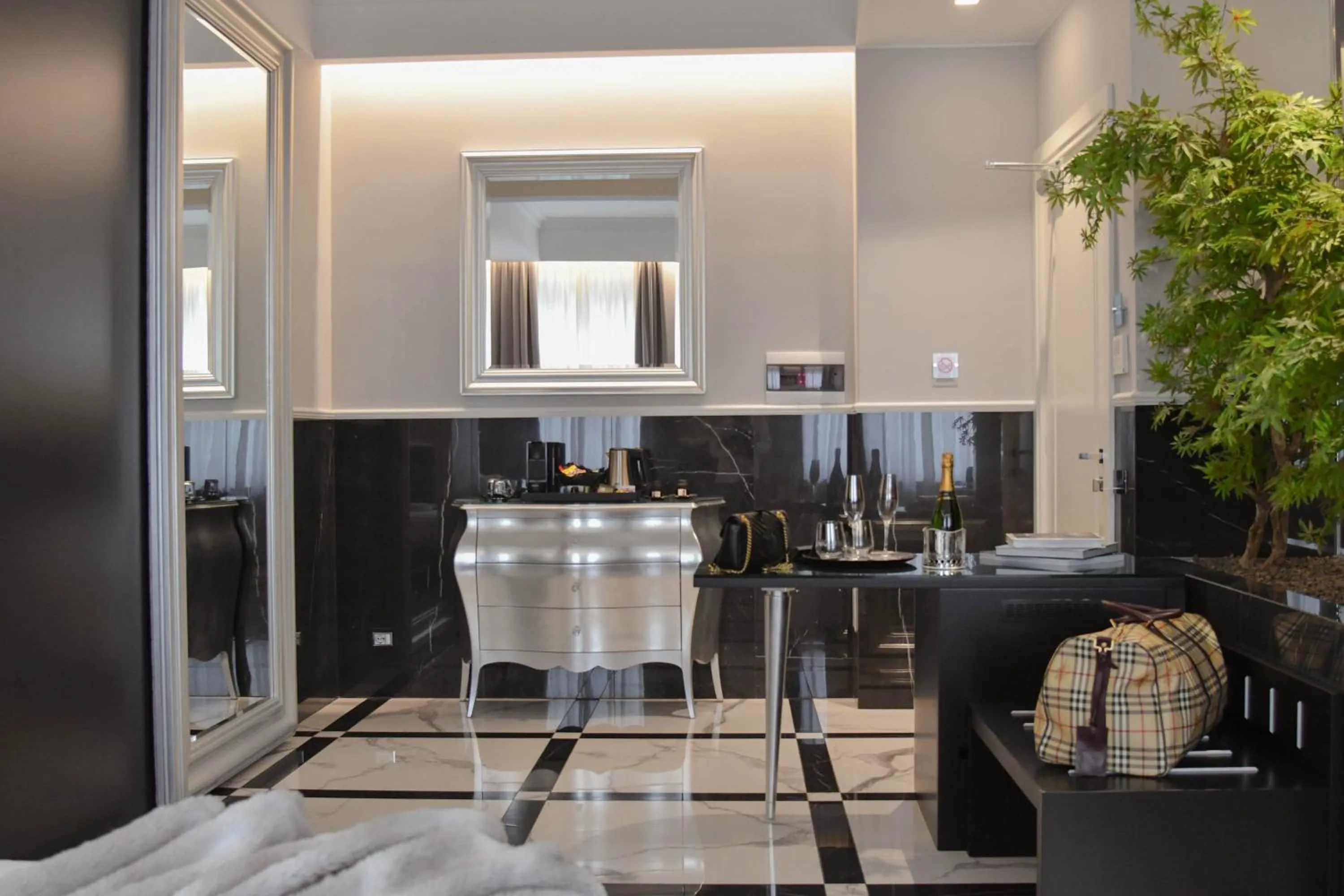 The Unique Brera Suites