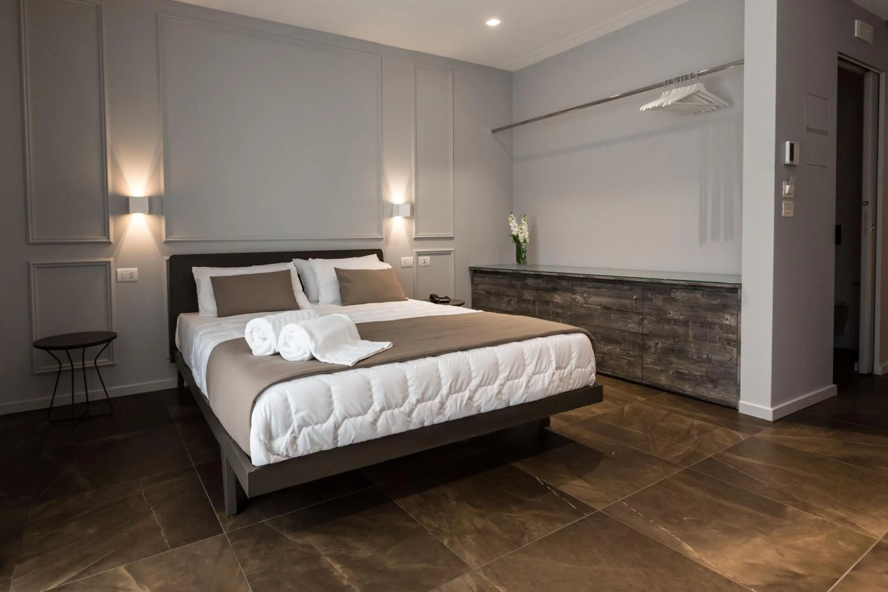 Photo of the whole room, Bed in Plebis - B&B in Sicilia nel centro storico di Catania