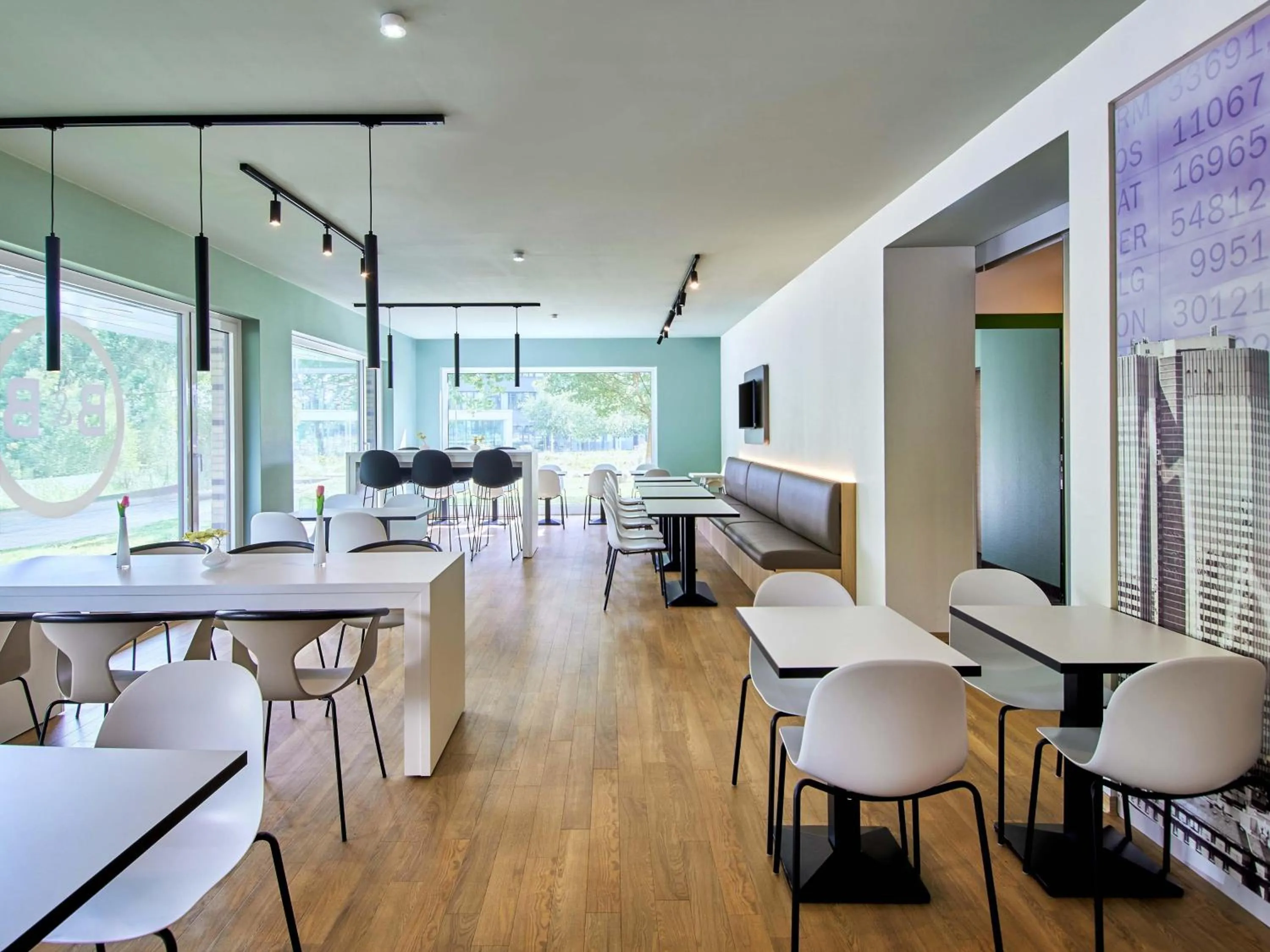 Meeting/conference room in B&B Hotel Frankfurt-West