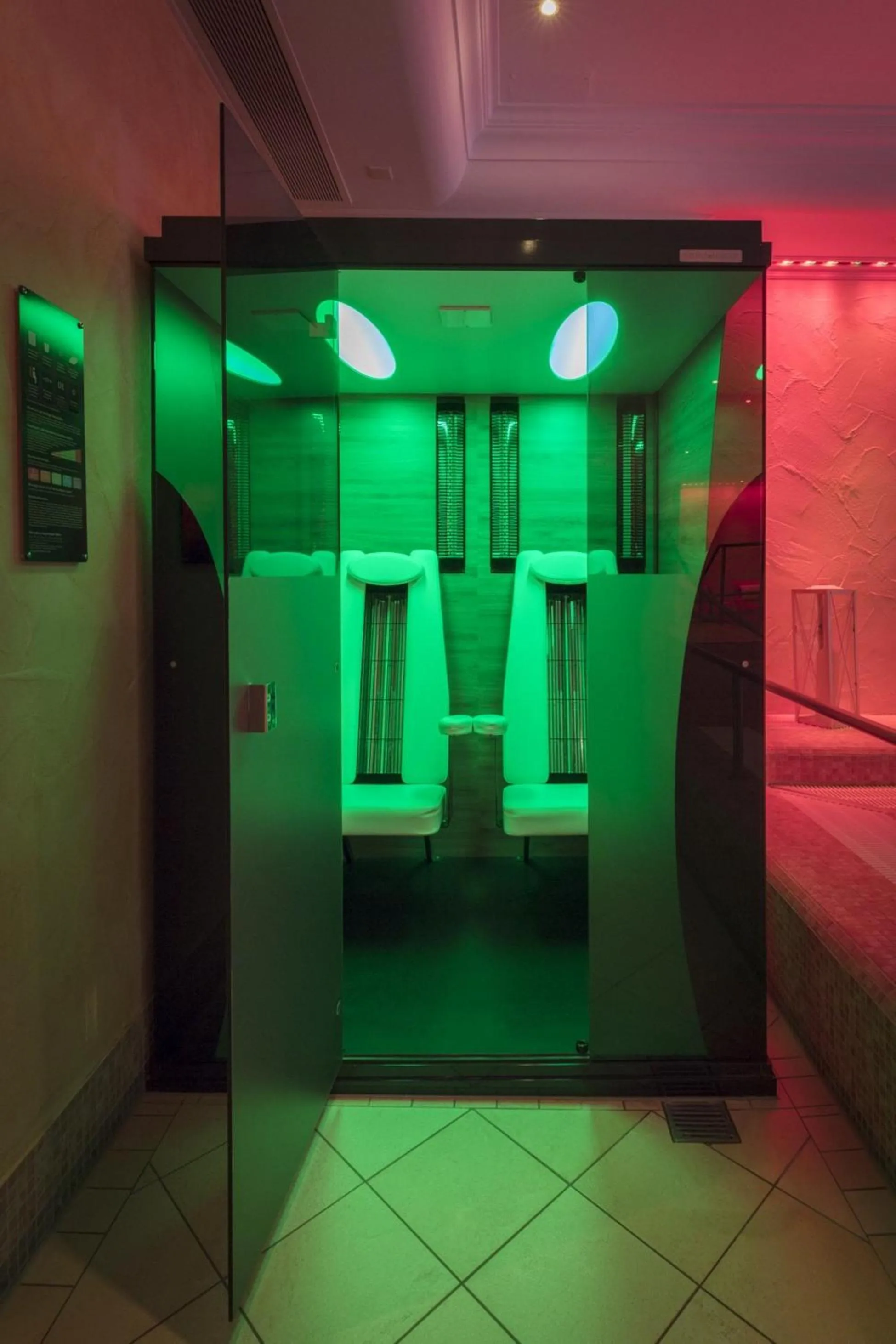 Spa and wellness centre/facilities in Hotel Schweizer Hof Thermal und Vital Resort