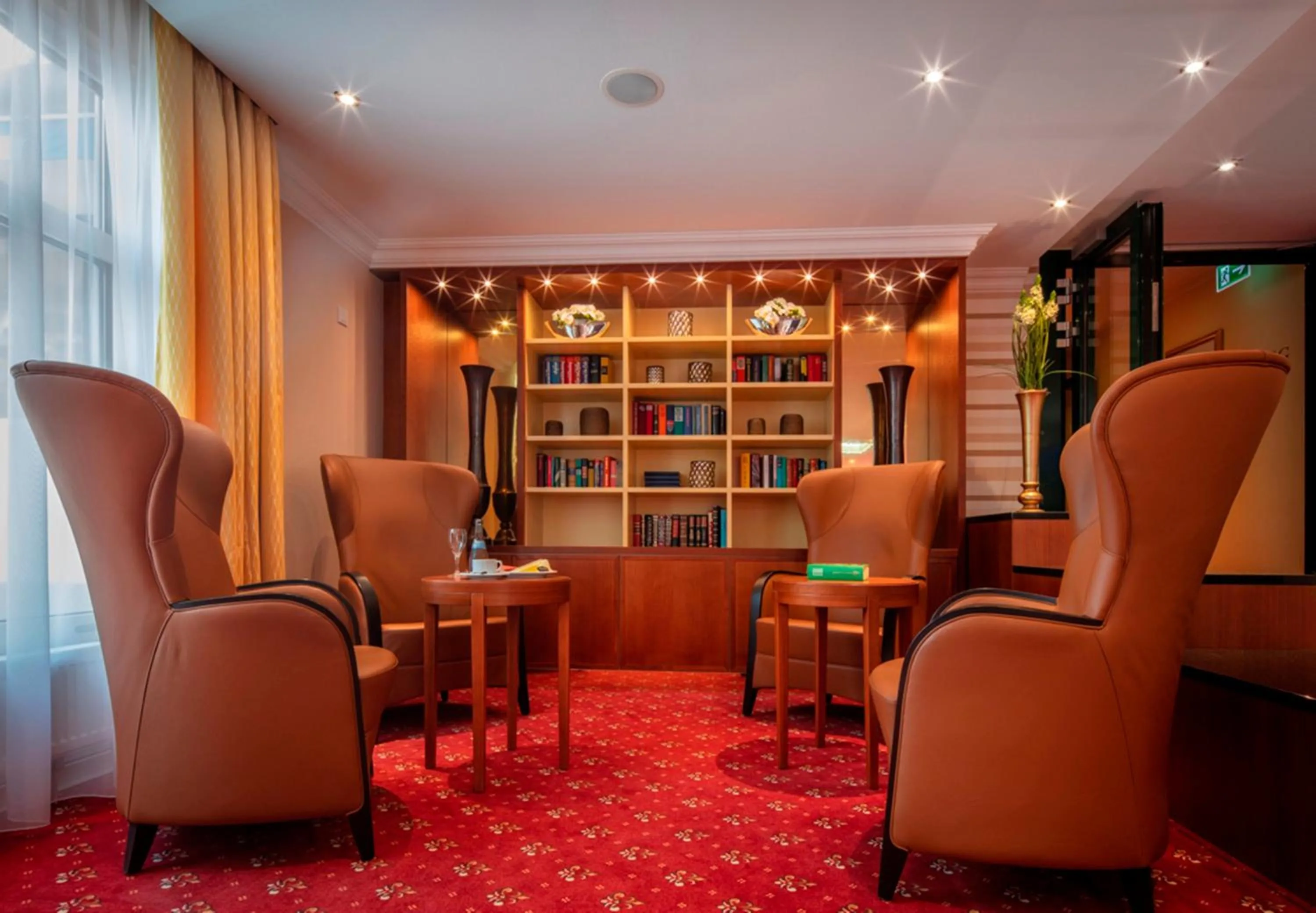 Lounge or bar in Hotel Schweizer Hof Thermal und Vital Resort