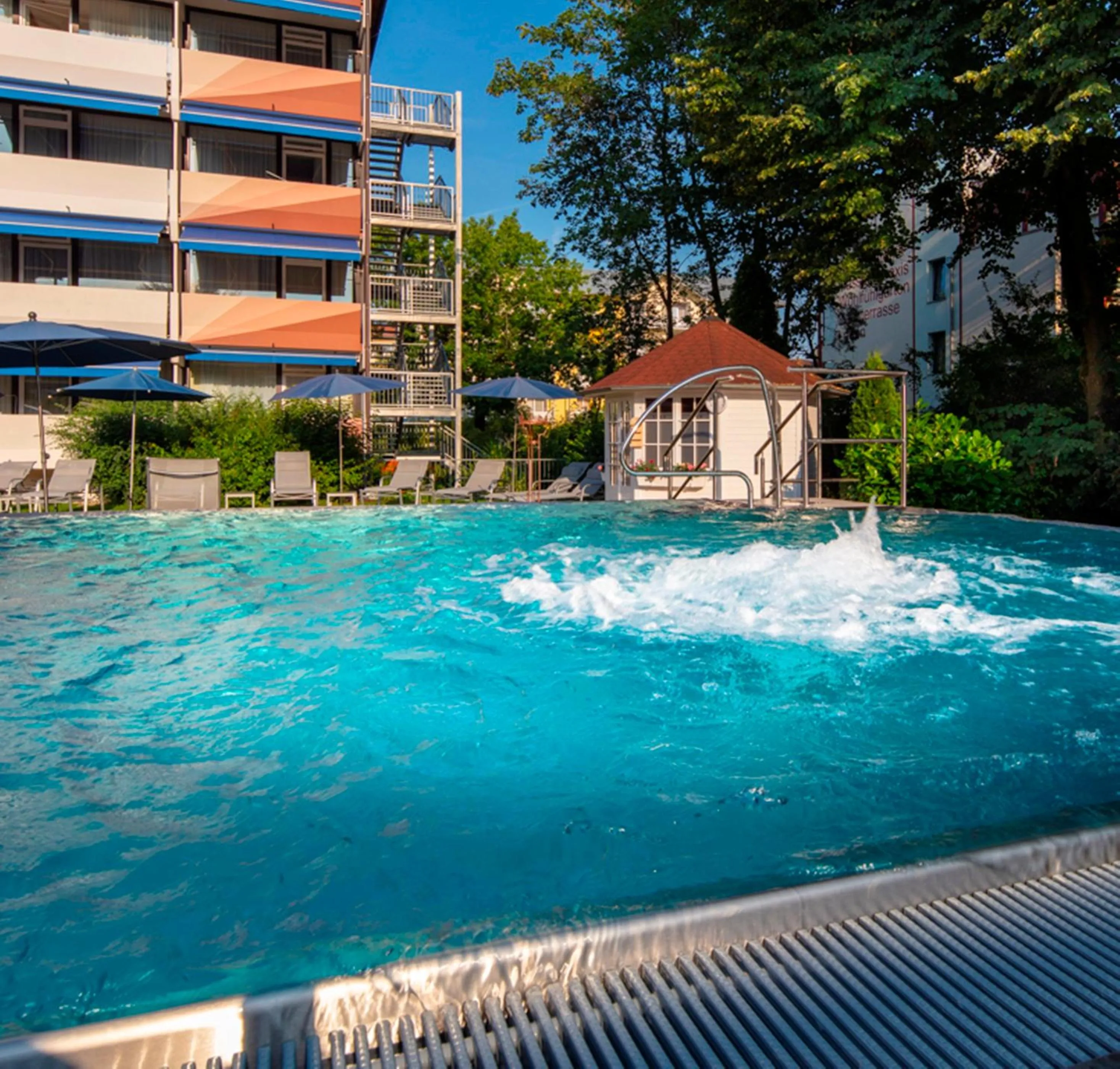 Swimming pool in Hotel Schweizer Hof Thermal und Vital Resort