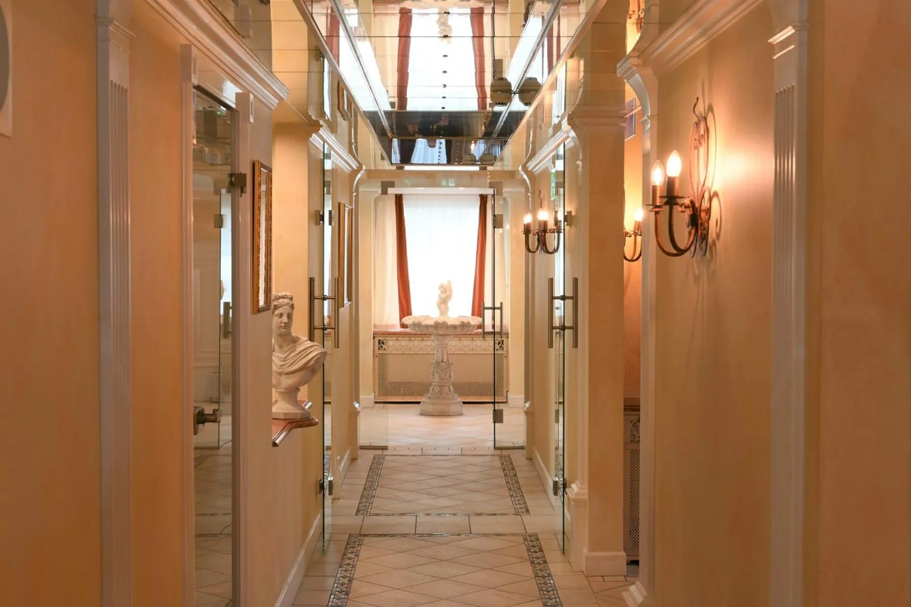 Sauna in Hotel Schweizer Hof Thermal und Vital Resort