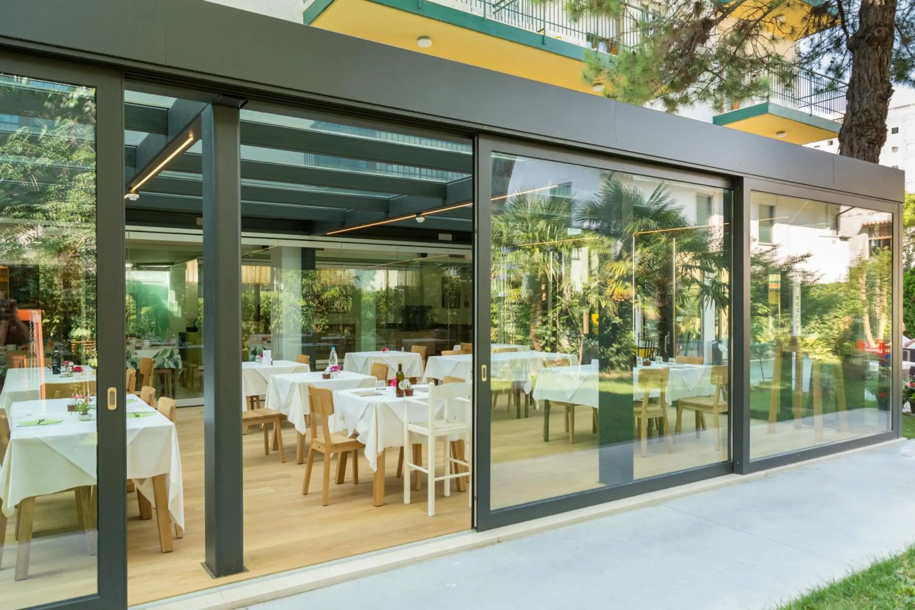 Facade/entrance in Hotel Adria Facade/entrance in Hotel Adria