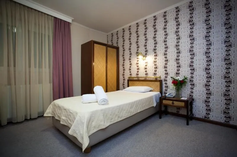 Photo of the whole room, Bed in Olympos Hotel