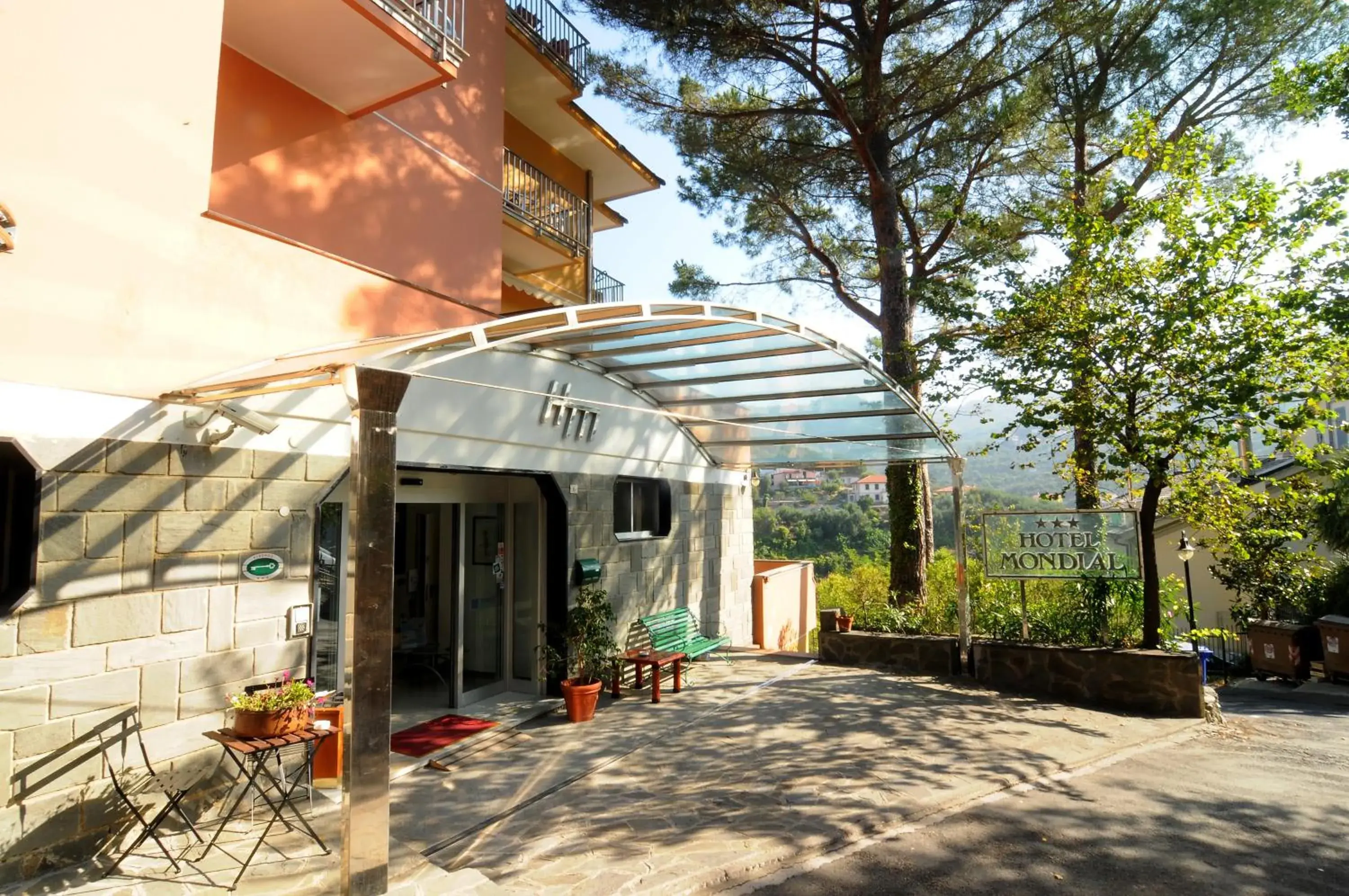 Facade/entrance in Hotel Residence Mondial Facade/entrance in Hotel Residence Mondial