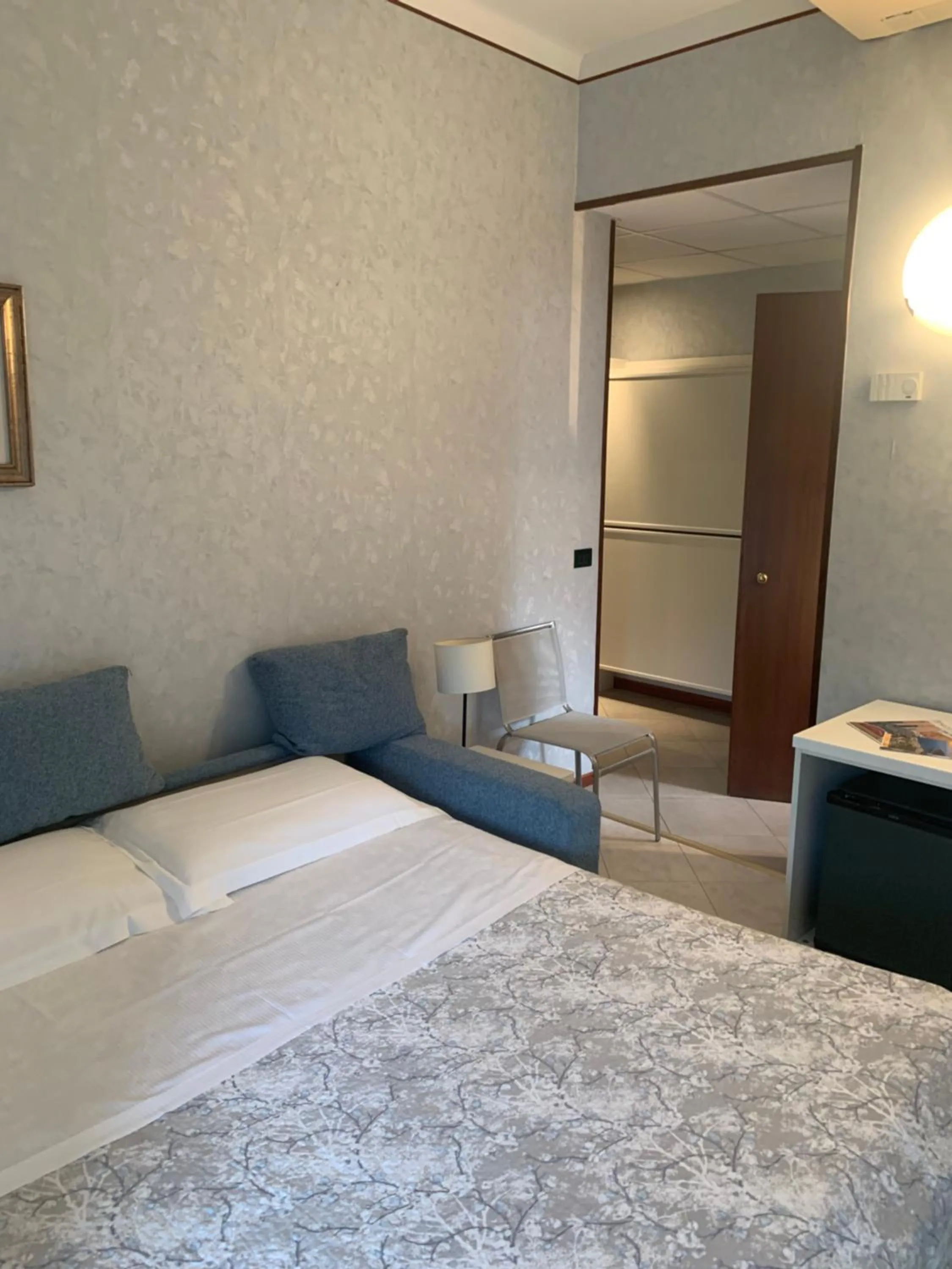 Photo of the whole room, Bed in Hotel Residence Mondial