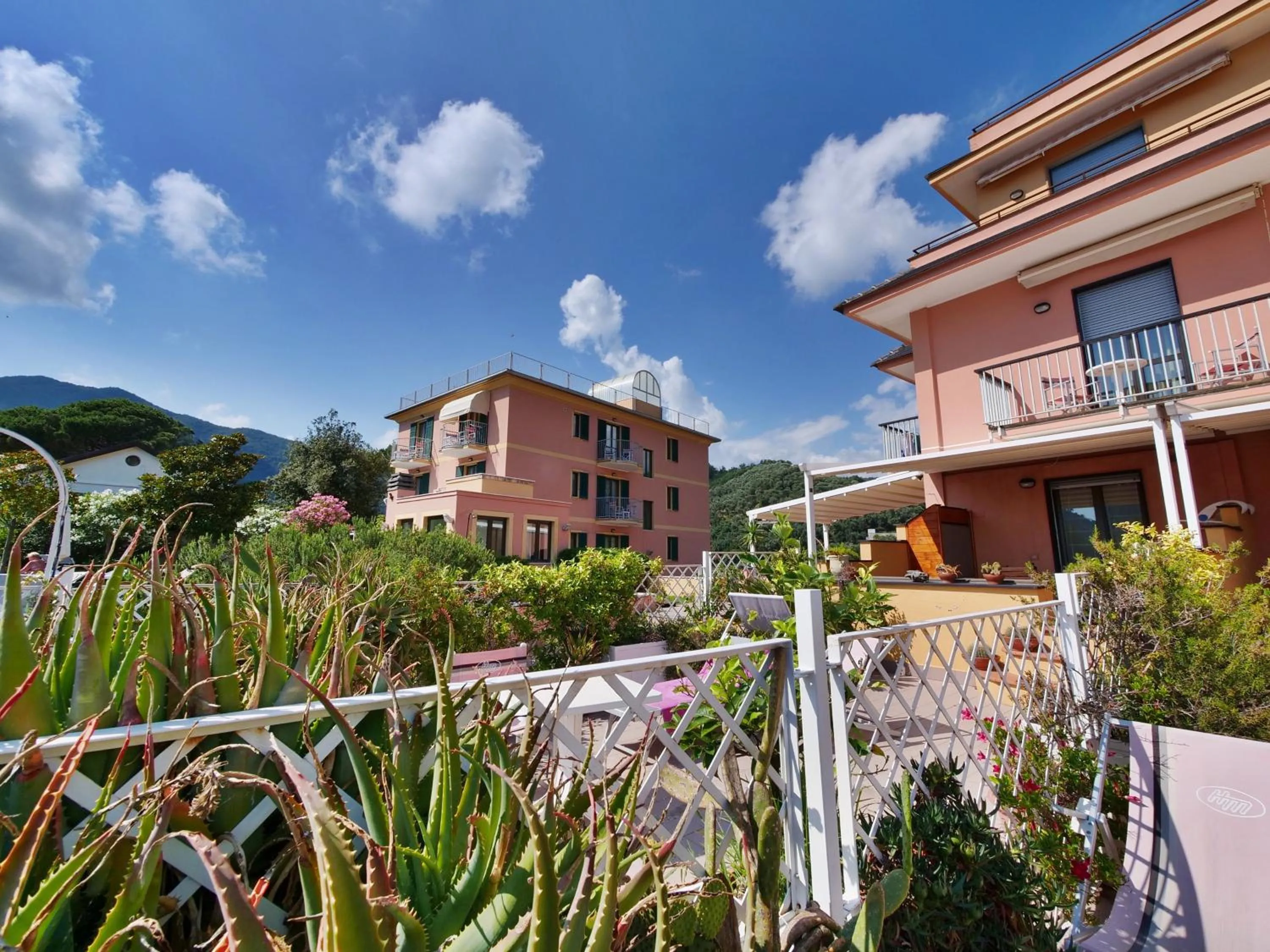 Property building in Hotel Residence Mondial