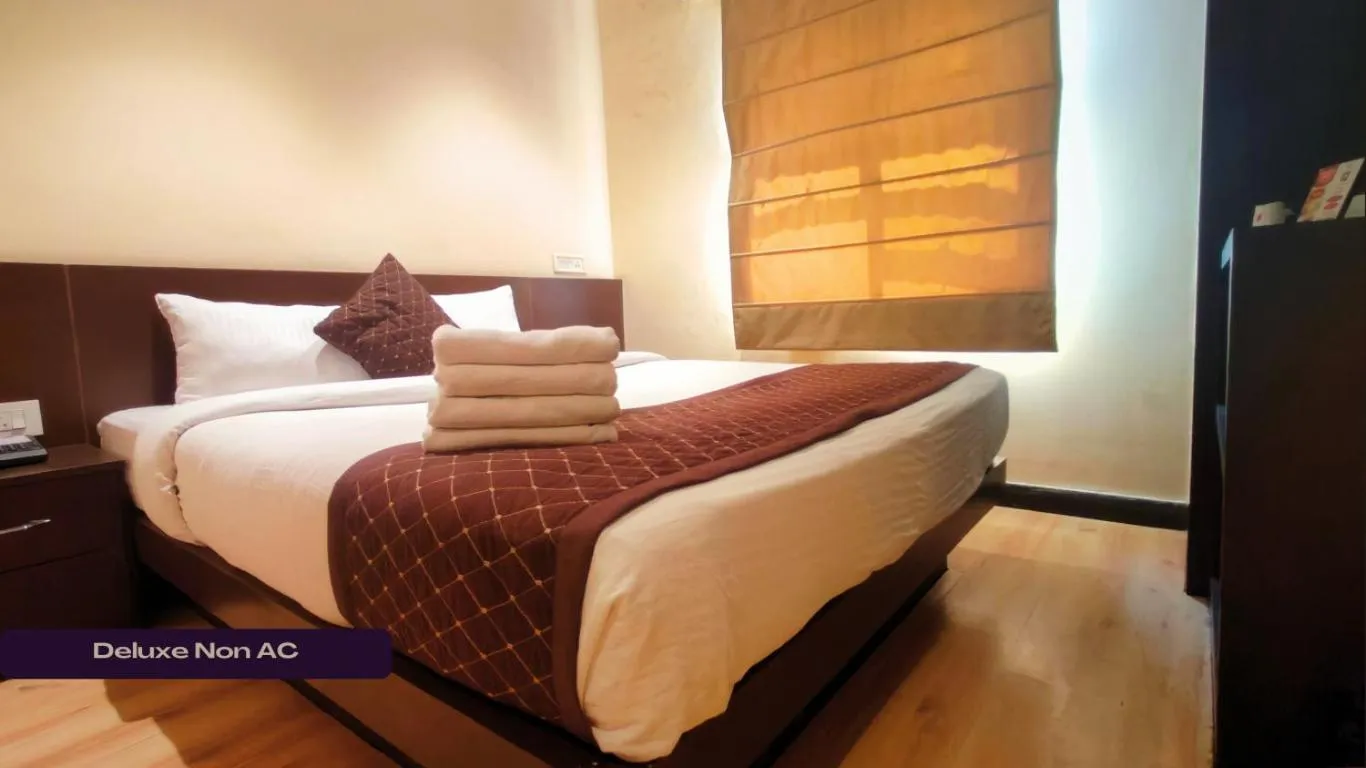 View (from property/room), Bed in Mount Embassy