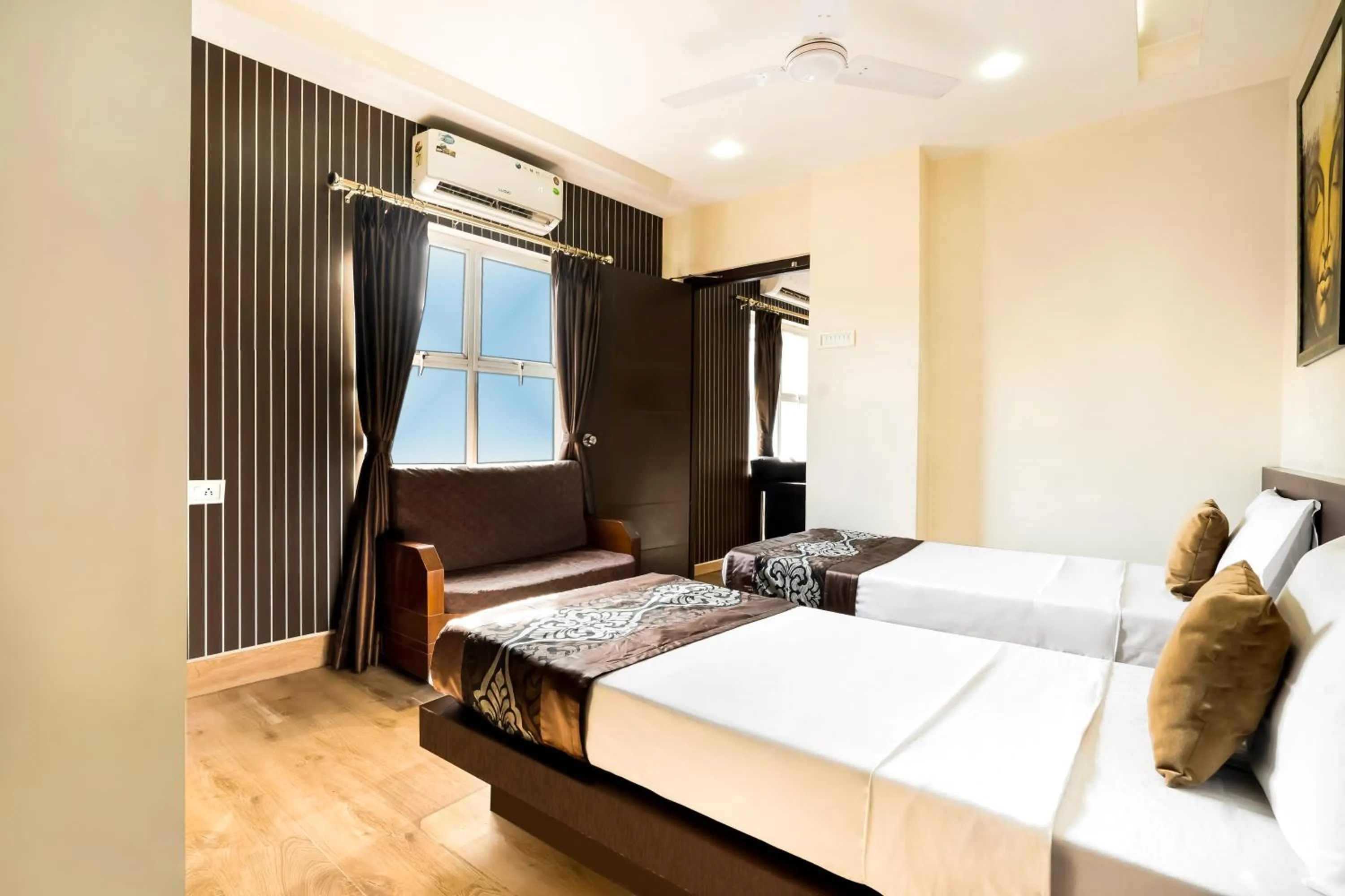 Bed in Mount Embassy