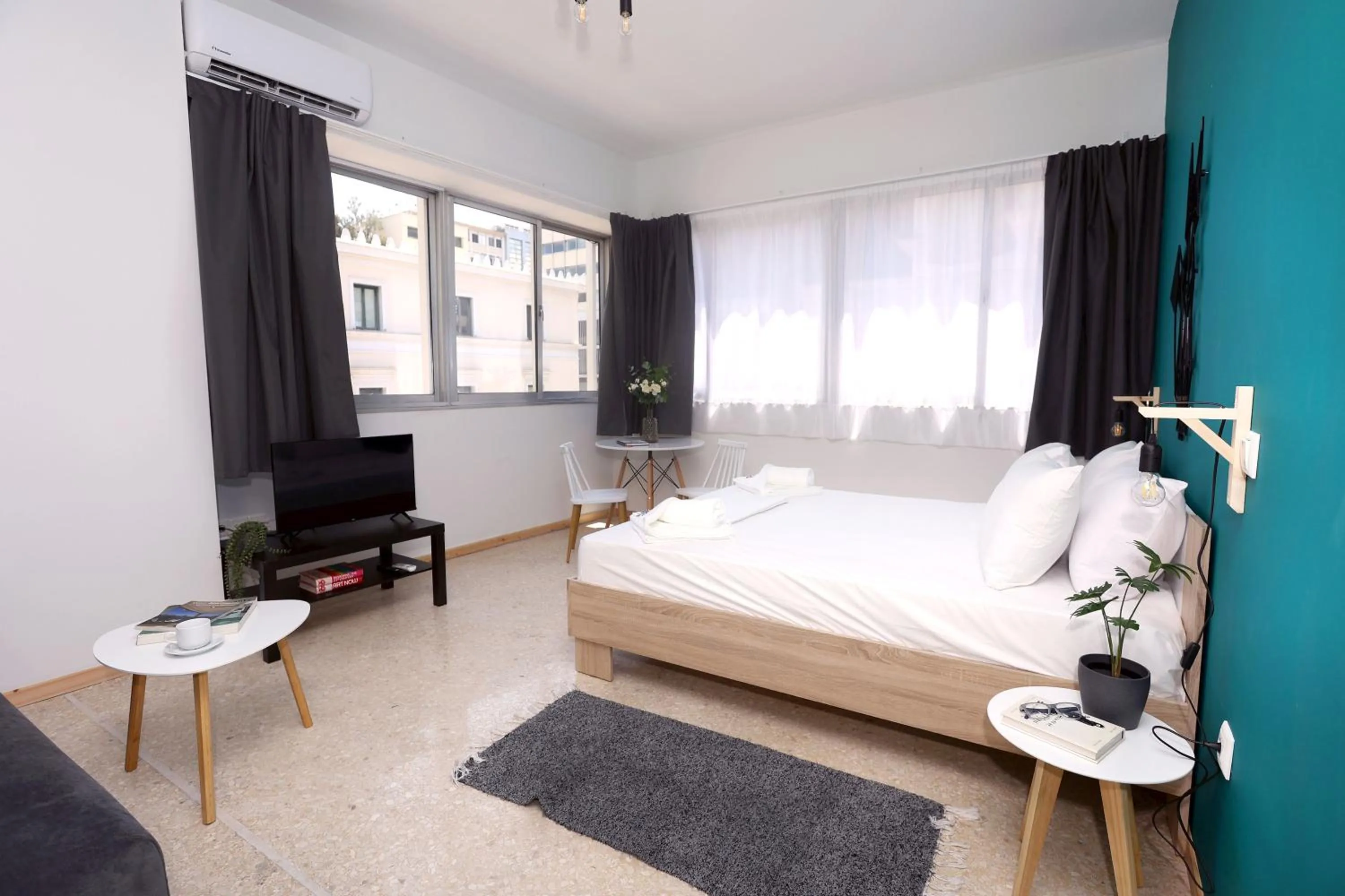 Bed in Old Town Hall Suites and Apartments