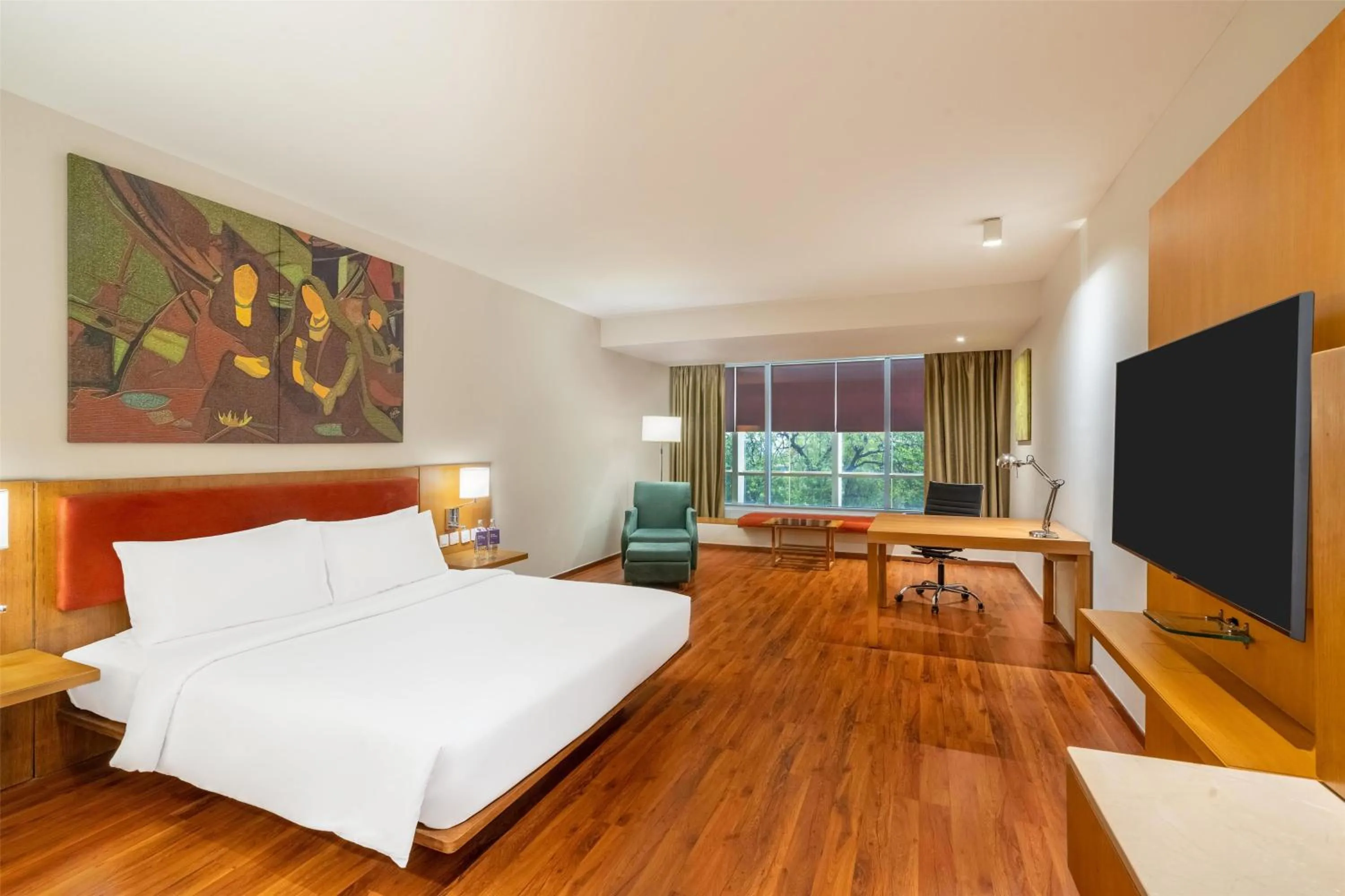 Bedroom, Bed in Radisson Blu Plaza Hotel Hyderabad Banjara Hills