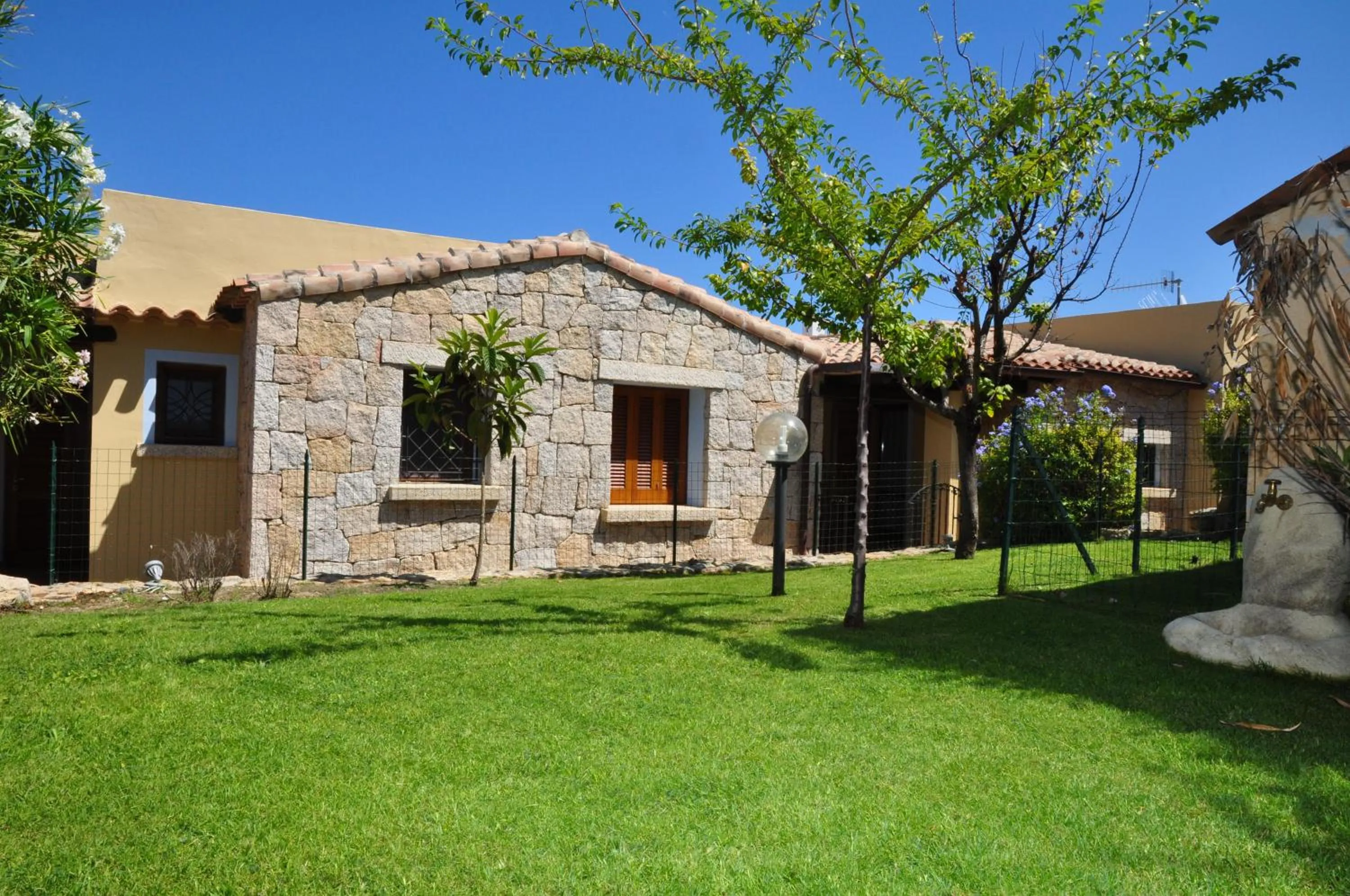 Garden in Villa Isuledda Beach