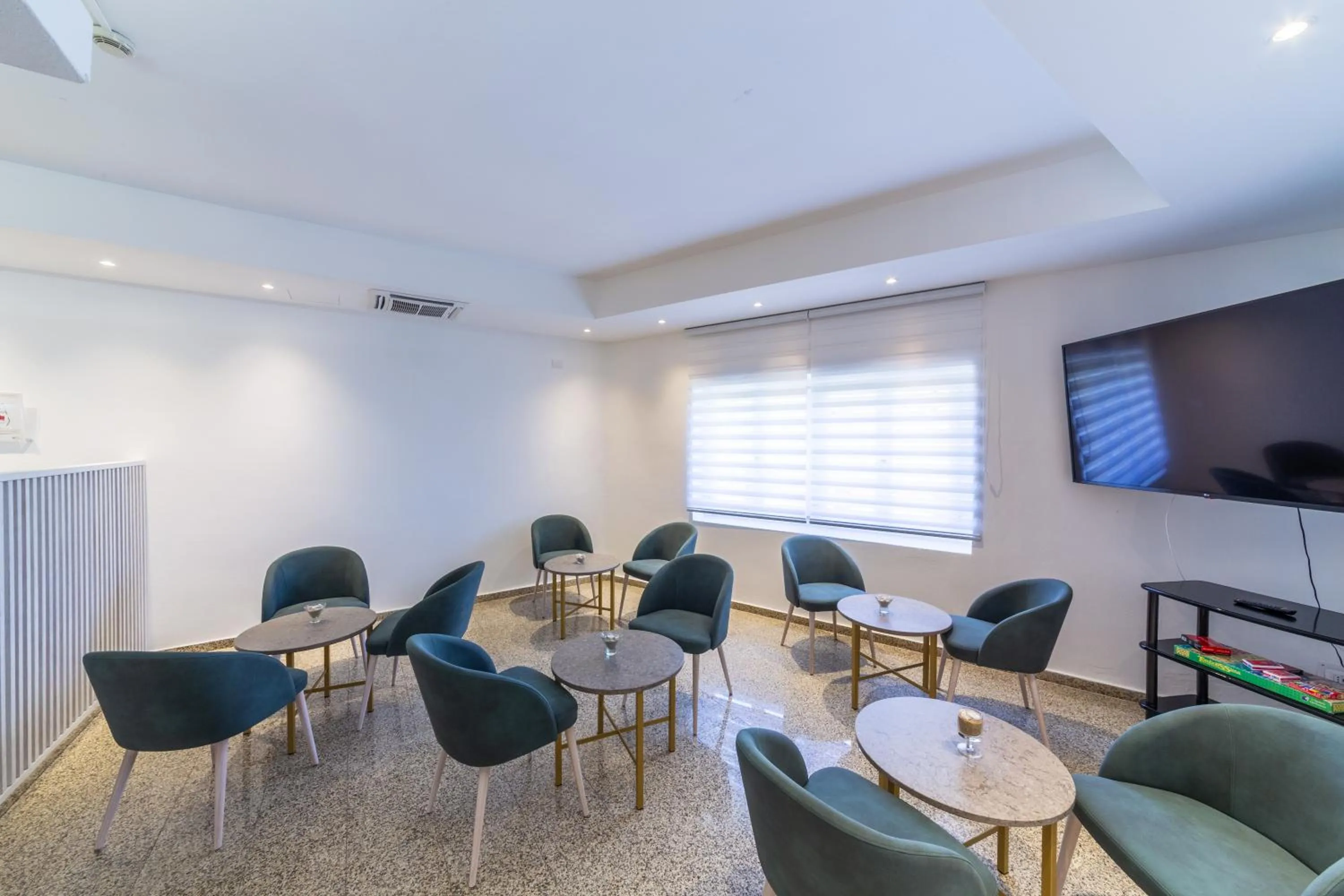 Communal lounge/ TV room in Hotel Castello