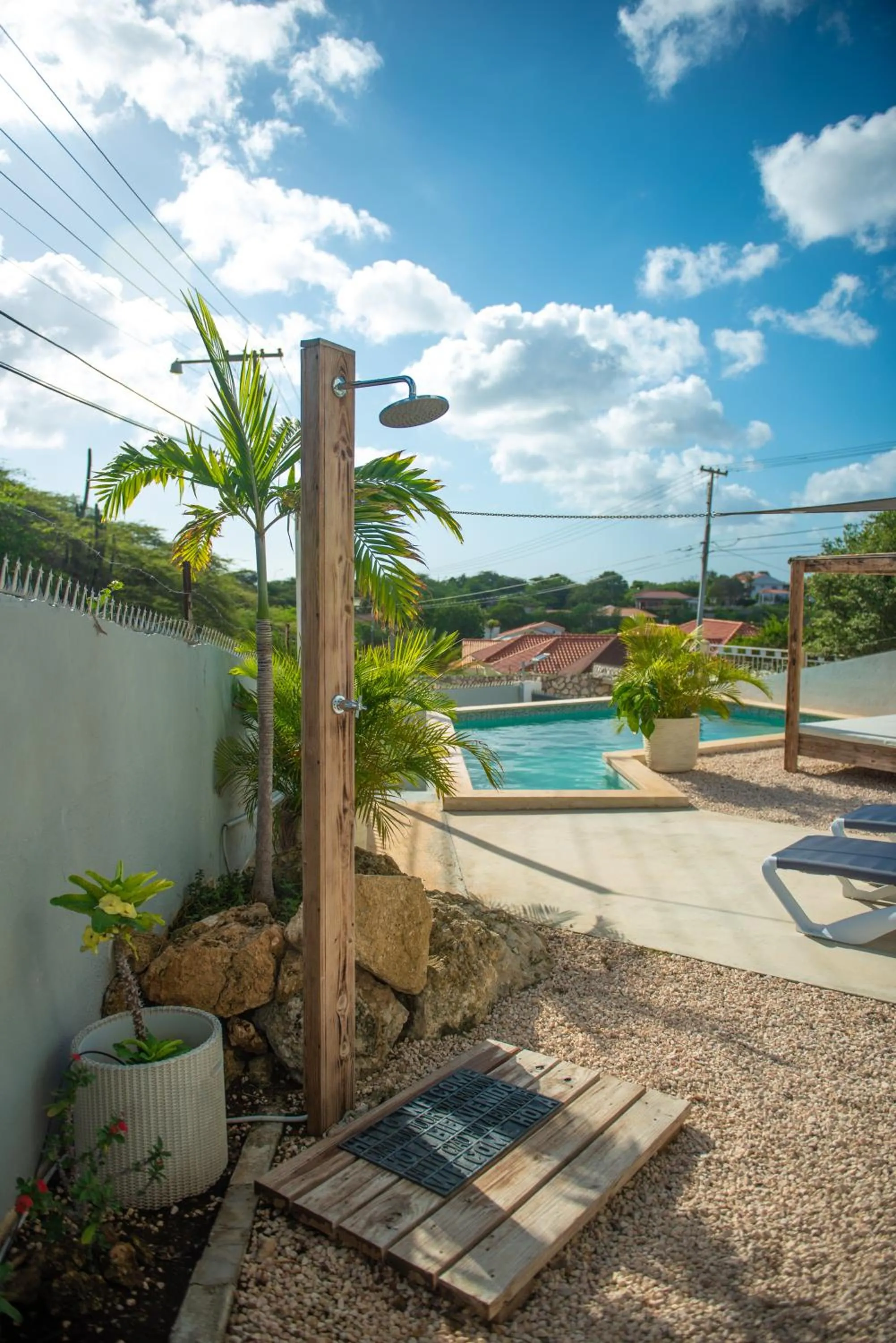 Patio in Sunny Hill Apartment
