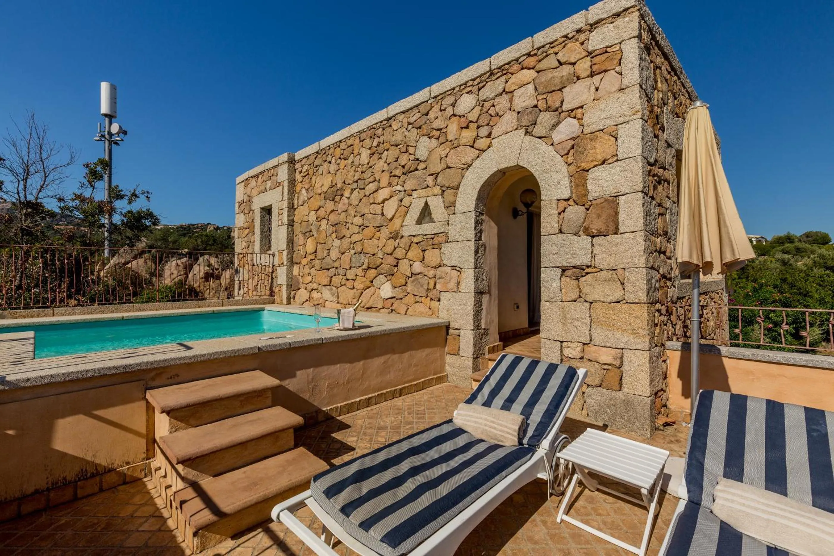 Patio in Petra Bianca