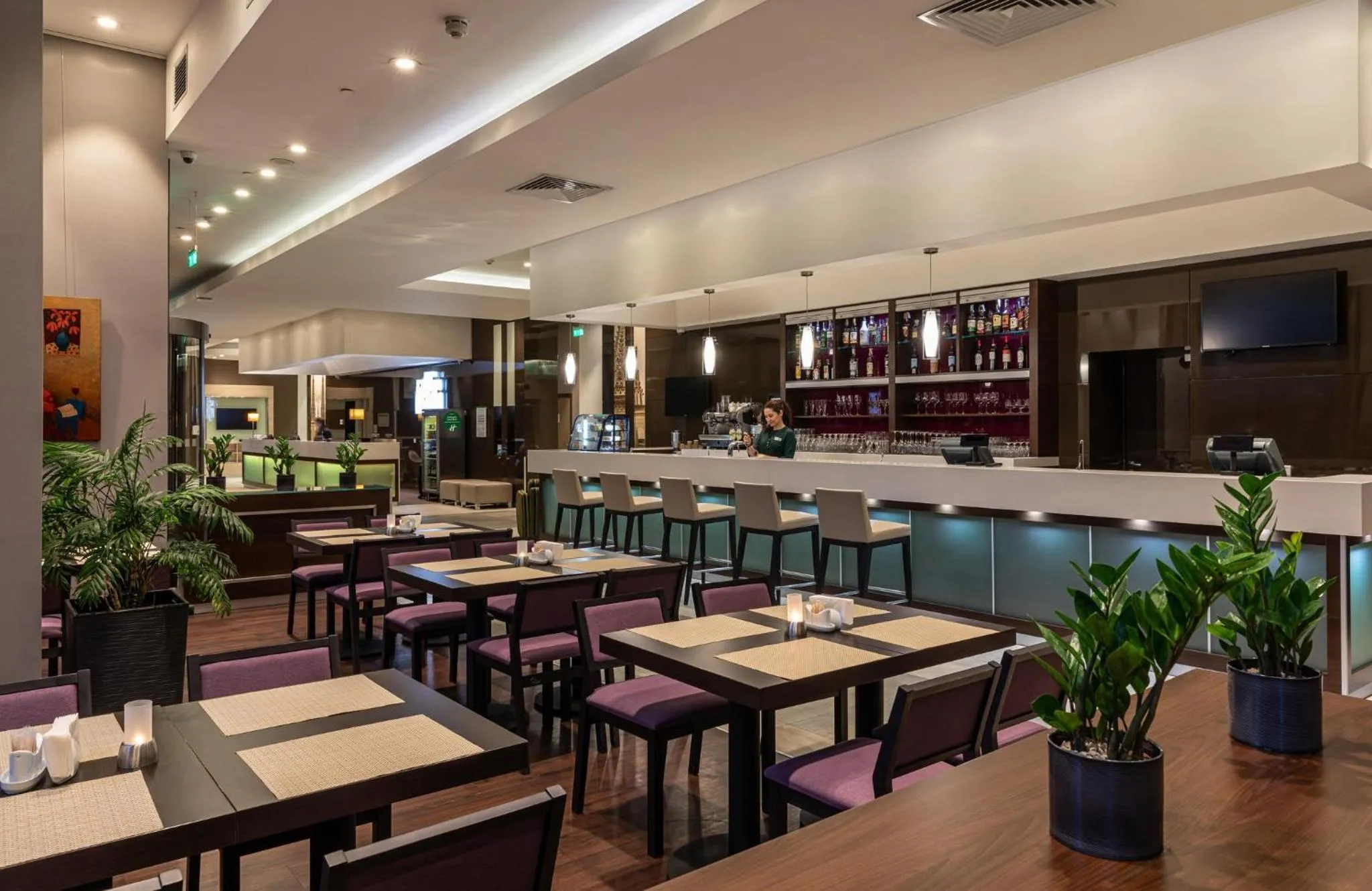 Lounge or bar in Holiday Inn - Kyiv by IHG