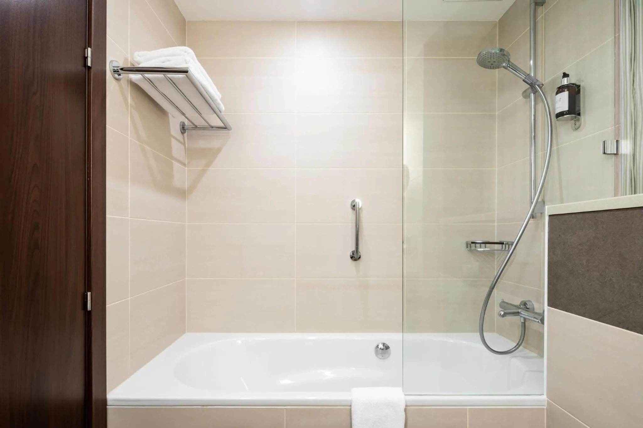 Photo of the whole room in Holiday Inn - Kyiv by IHG