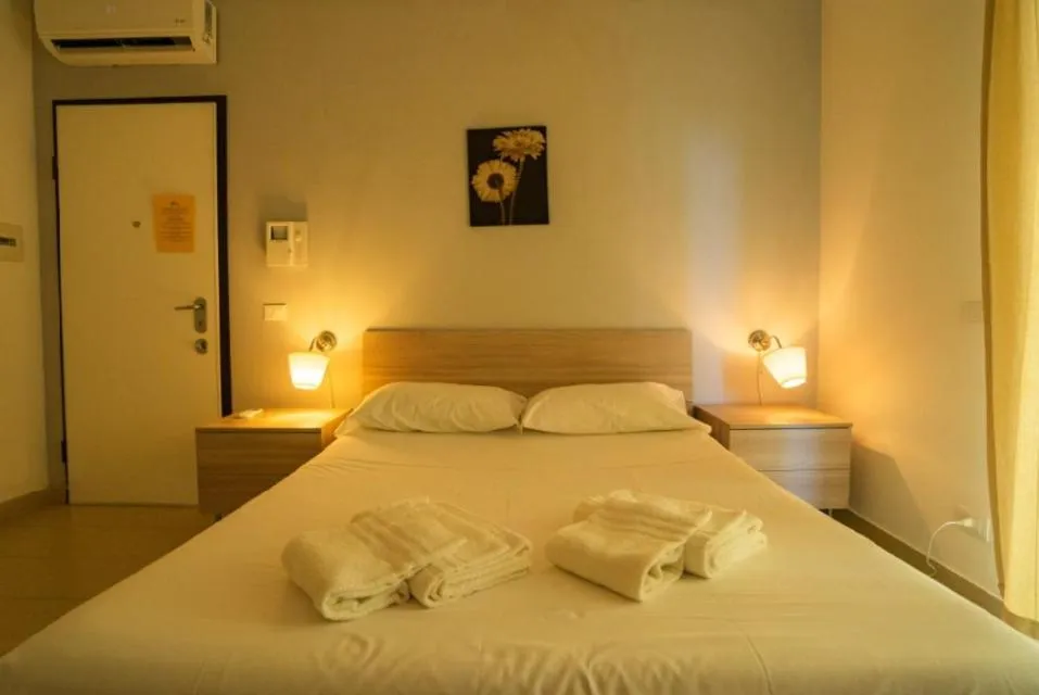 Bed in Isa Residence Fiumicino Airport