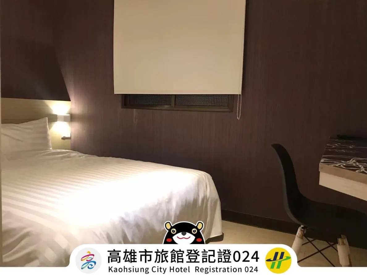 Bed in Win Inn Kaohsiung Hotel