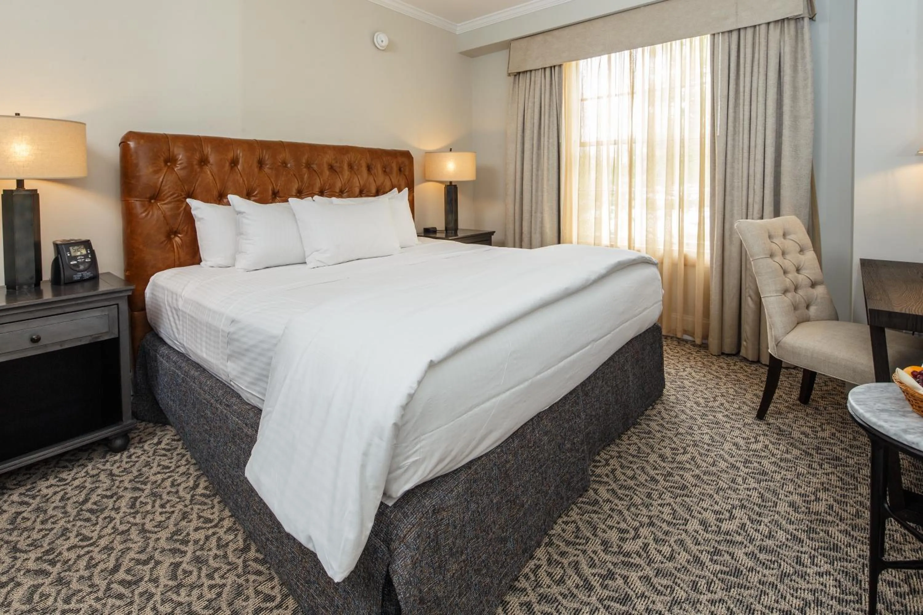 Bed in The Tidewater Inn