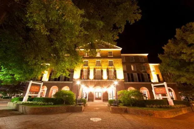 Property building in The Tidewater Inn Property building in The Tidewater Inn