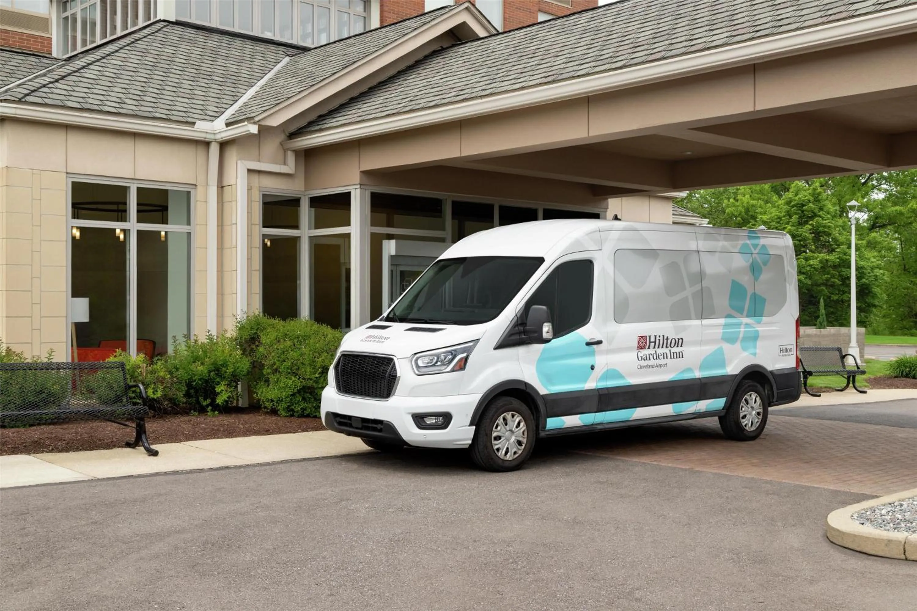Property building in Hilton Garden Inn Cleveland Airport