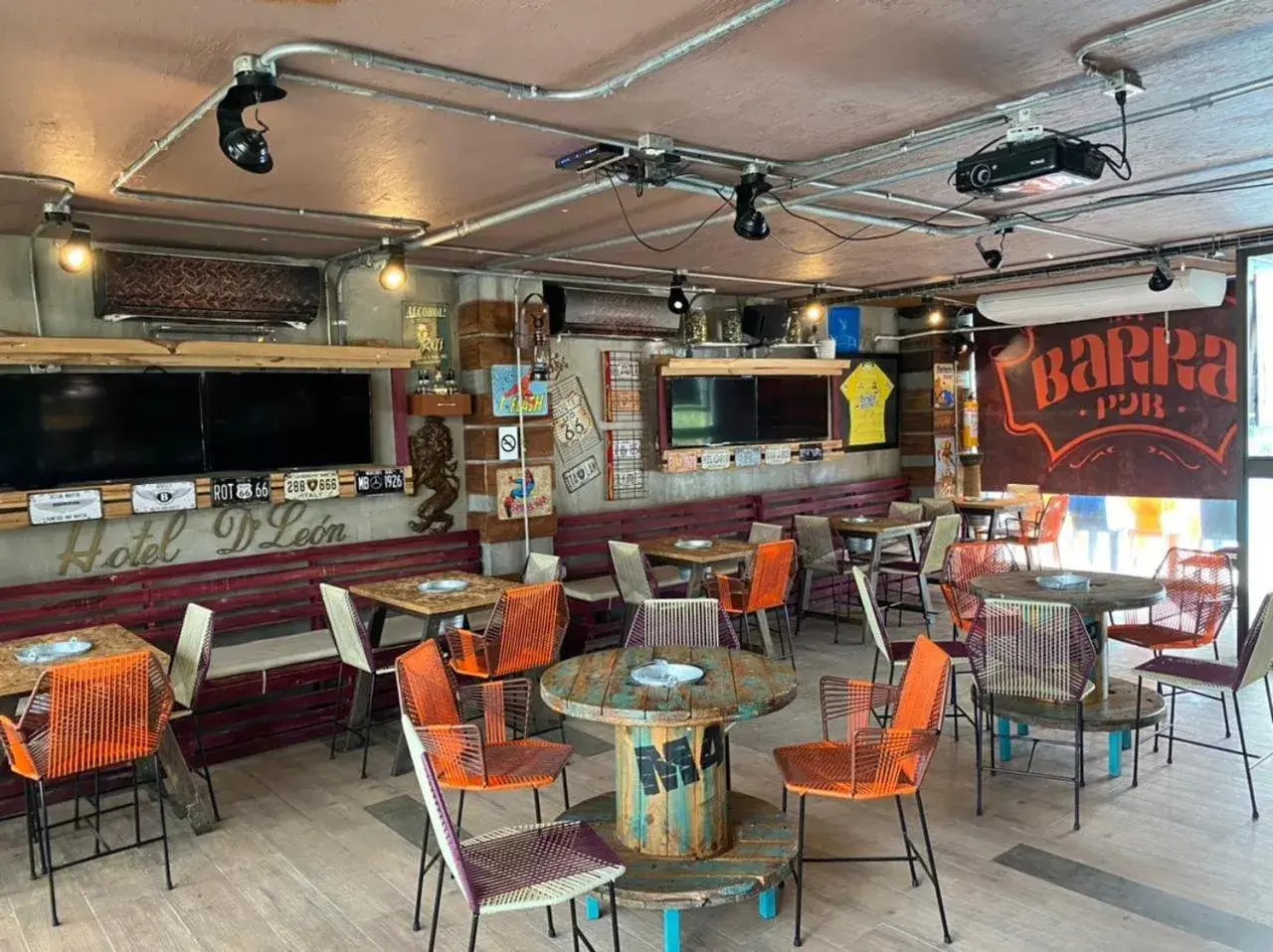 Lounge or bar in Hotel D' Leon Lounge or bar in Hotel D' Leon