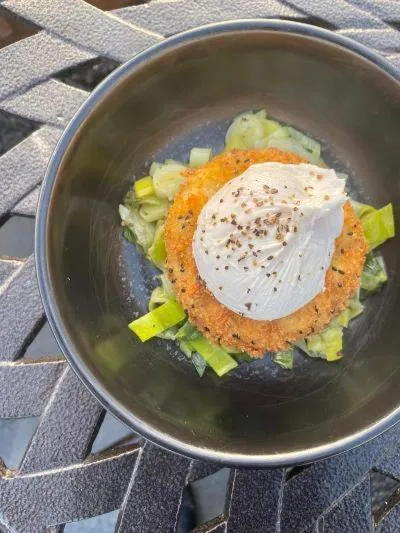 Food and drinks in Woodcote Hotel