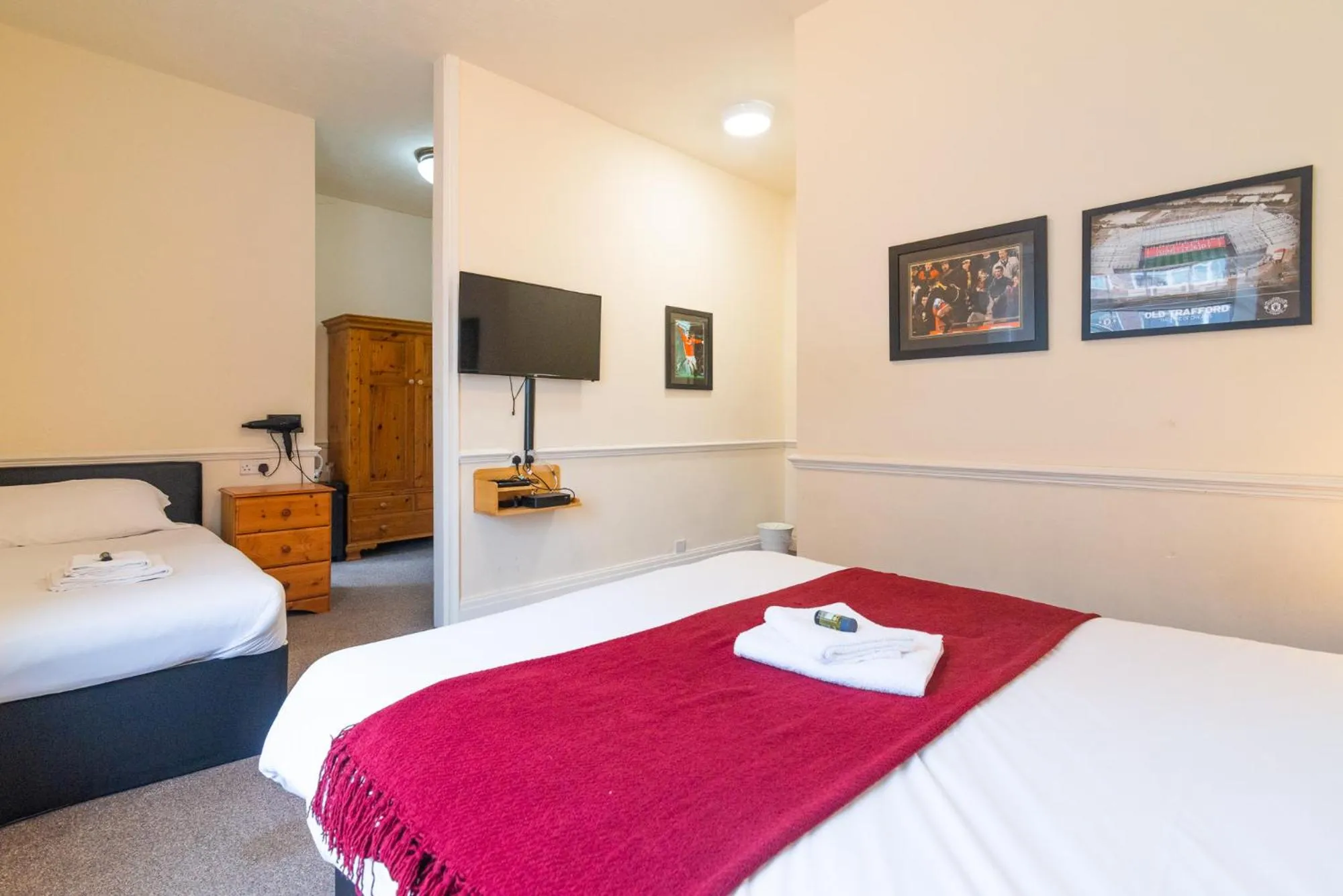 Bed in Old Trafford Stadium Hotel