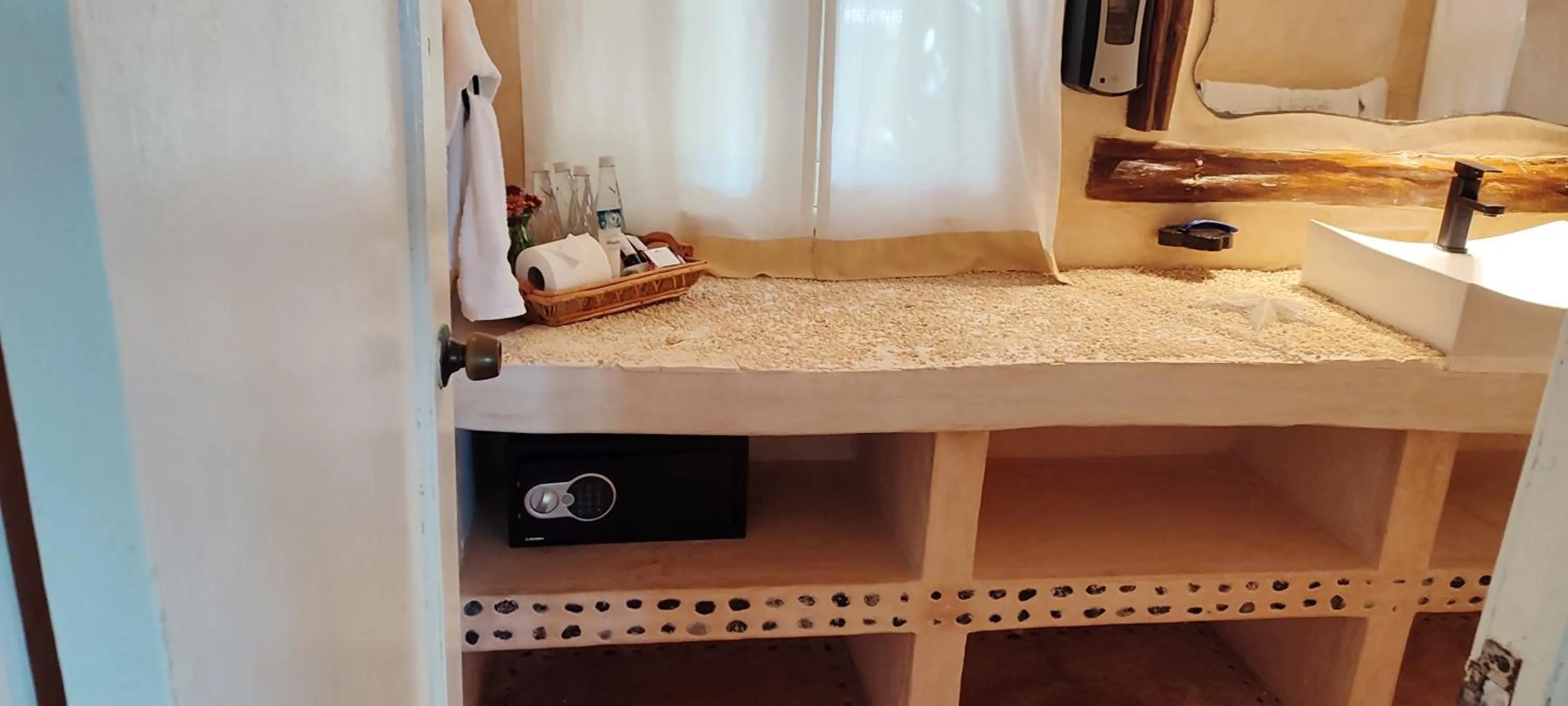 Bathroom in Villa Las Estrellas Tulum - located at the party zone