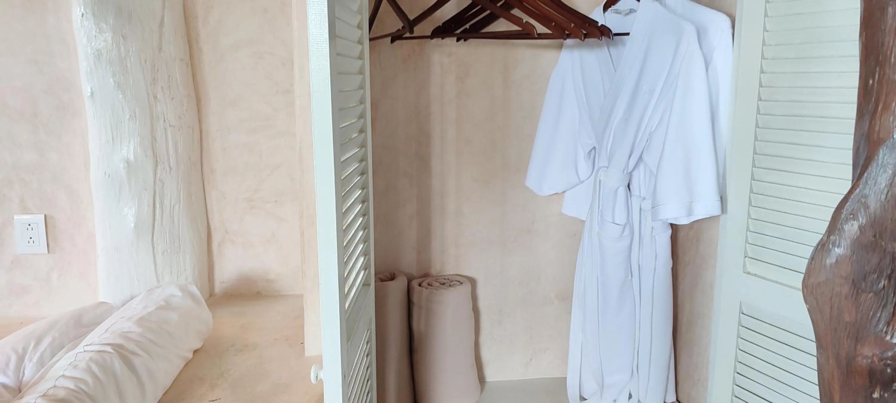 wardrobe in Villa Las Estrellas Tulum - located at the party zone