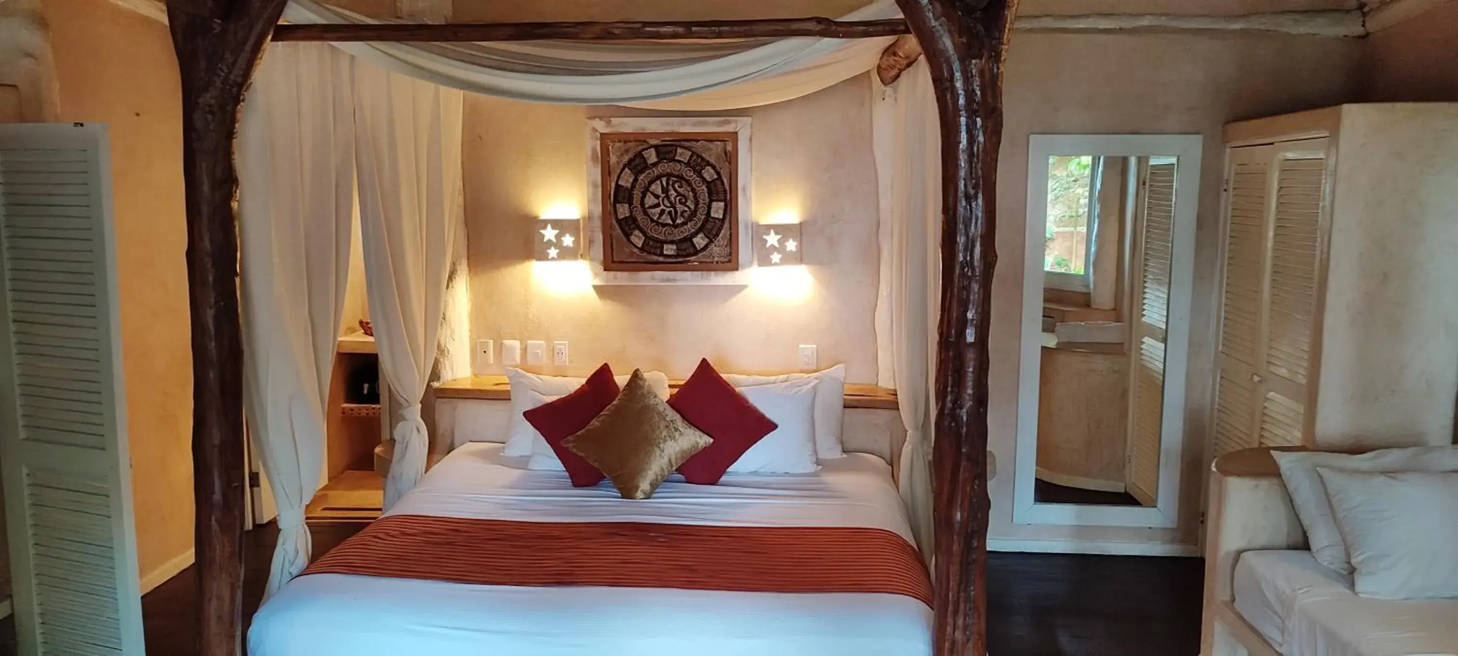 Bed in Villa Las Estrellas Tulum - located at the party zone Bed in Villa Las Estrellas Tulum - located at the party zone