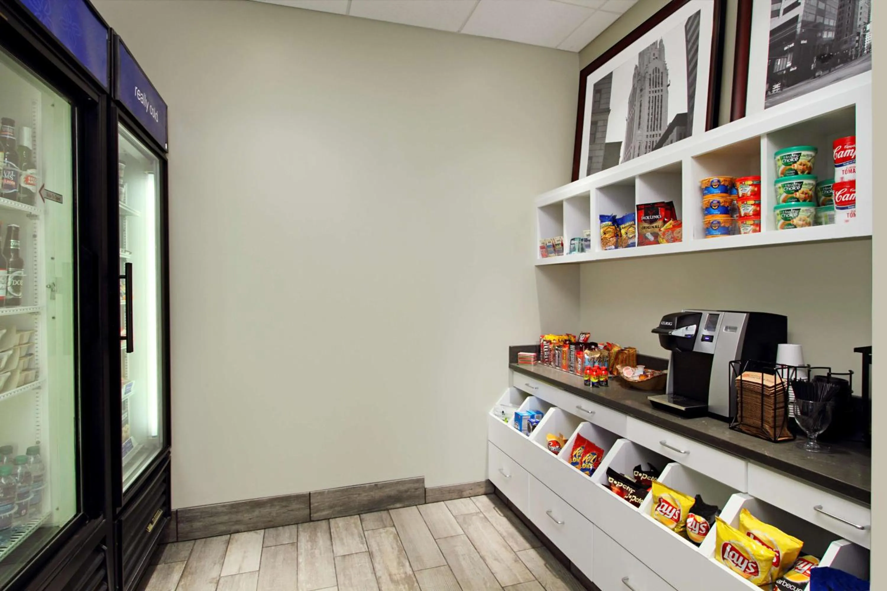 Restaurant/places to eat in Hilton Garden Inn Columbus-University Area