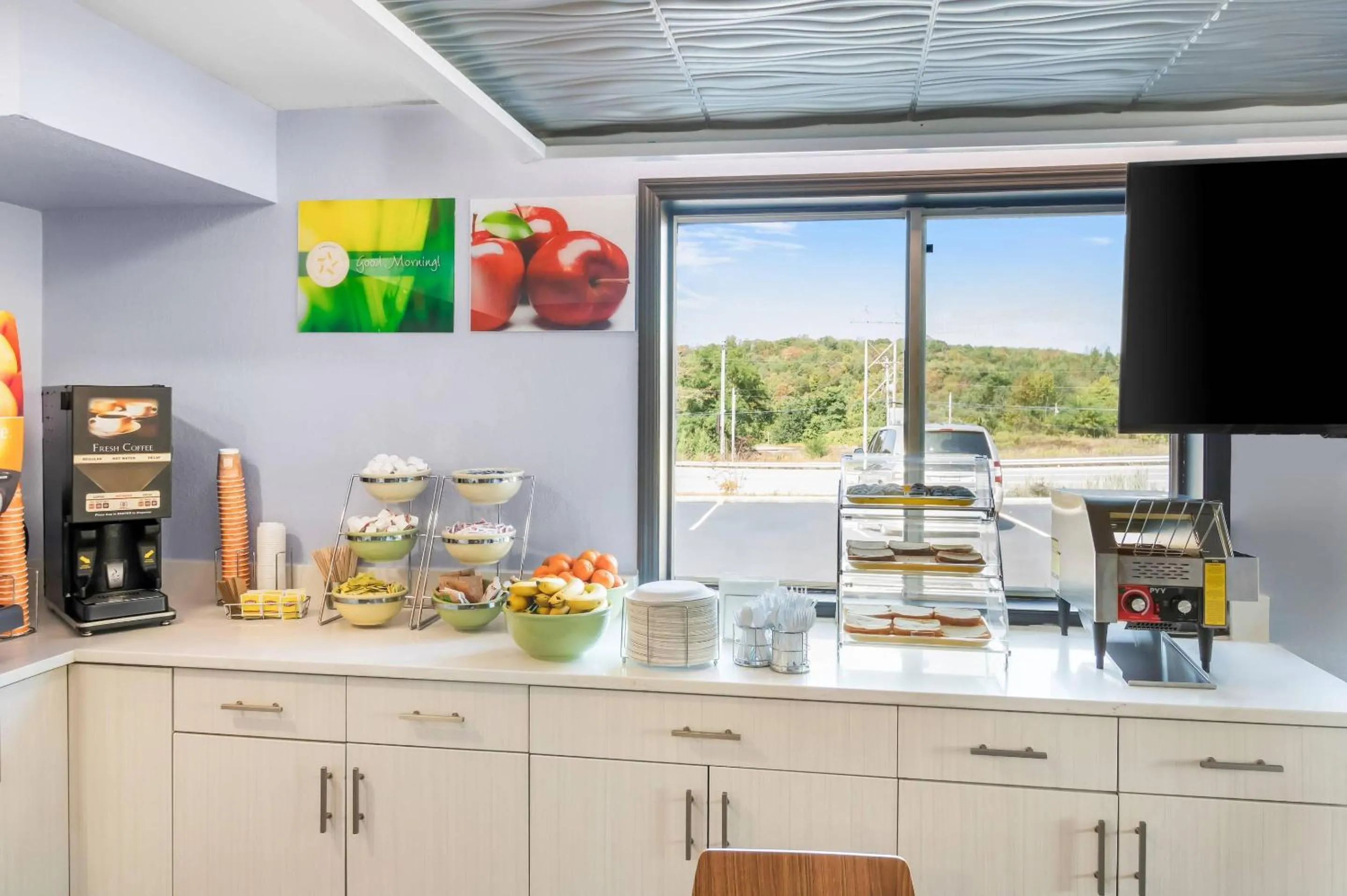 Breakfast in Quality Inn