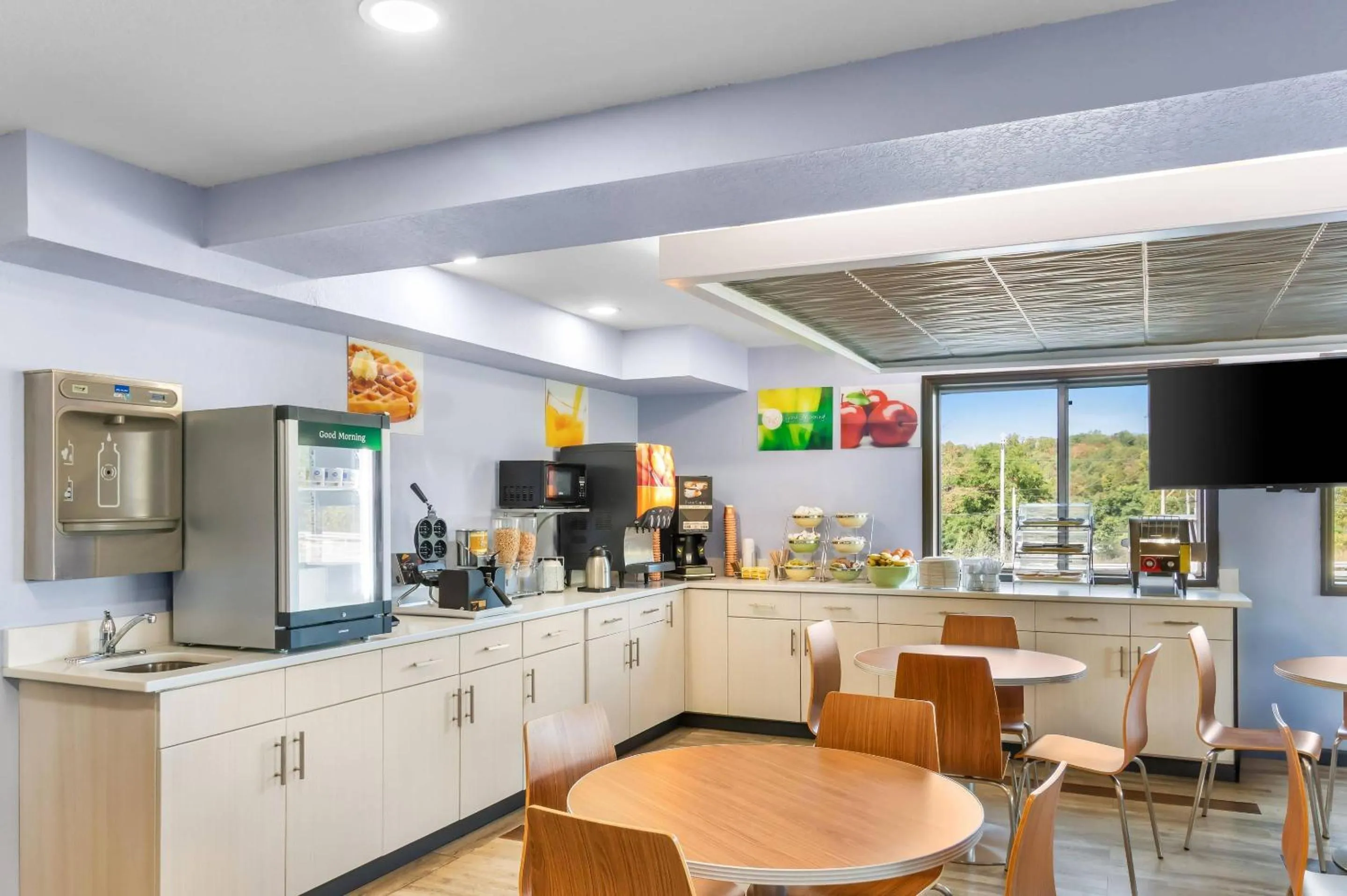 Breakfast in Quality Inn