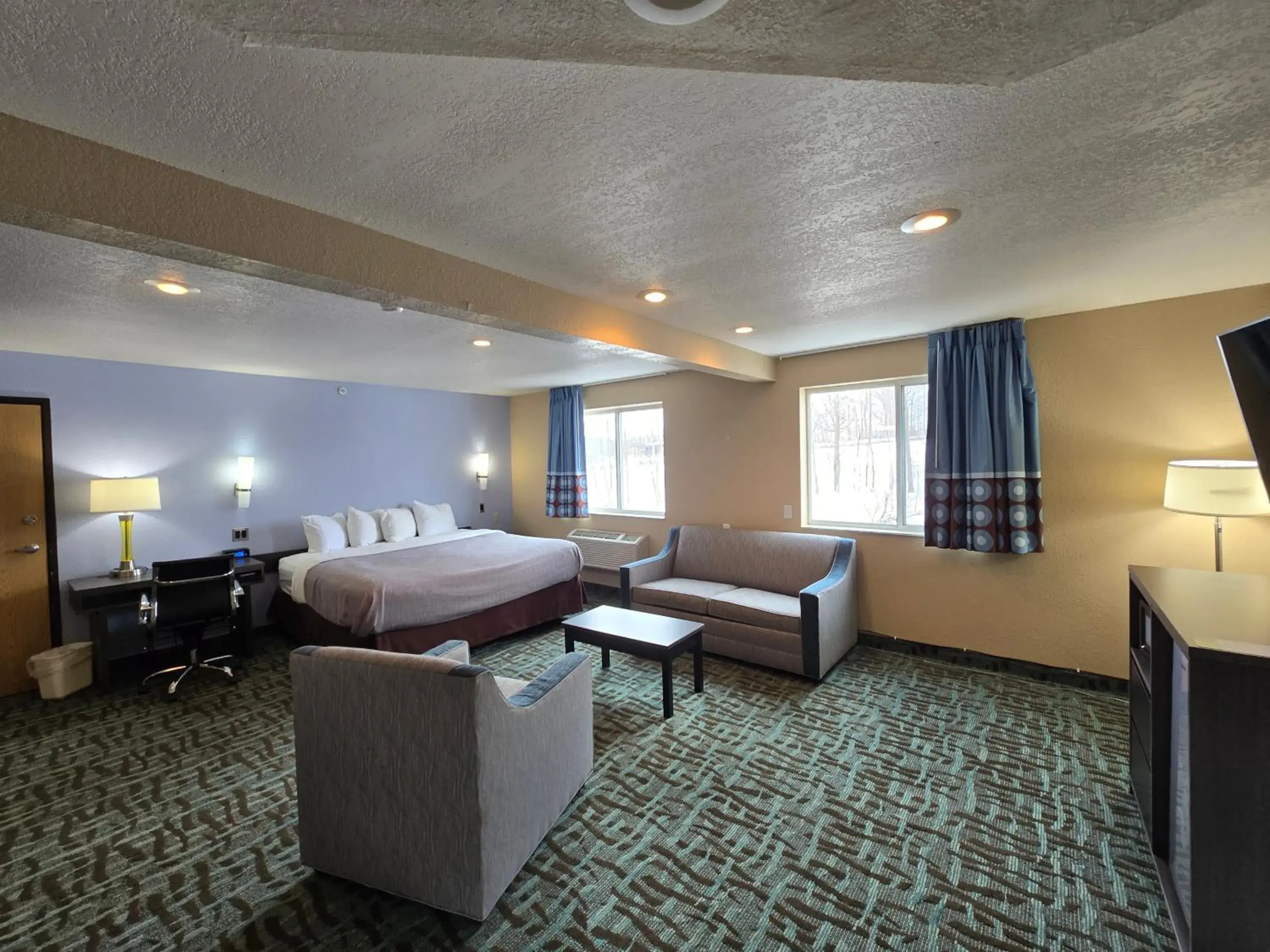 Photo of the whole room, Bed in Super 8 by Wyndham Johnstown Photo of the whole room, Bed in Super 8 by Wyndham Johnstown