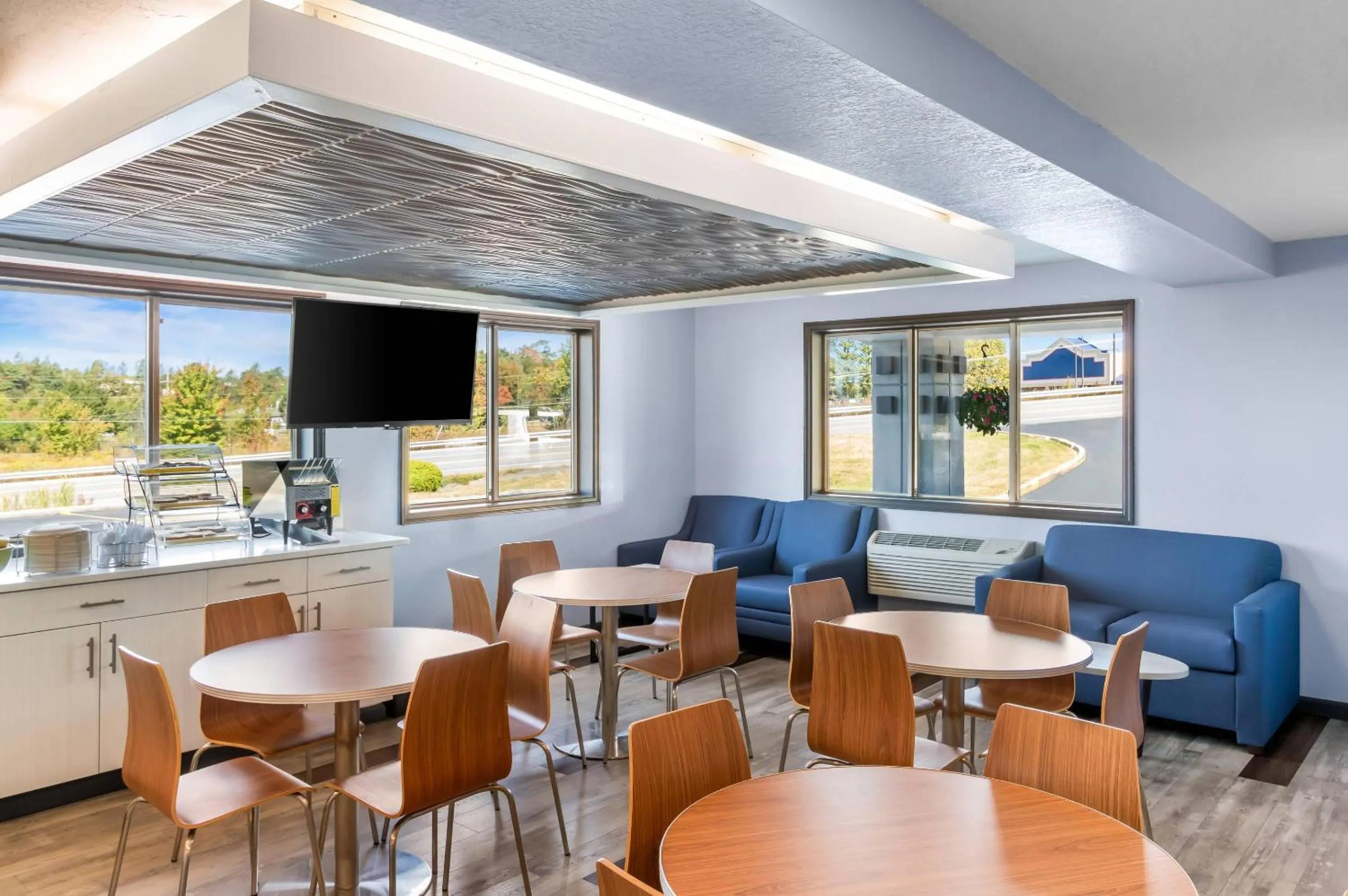 Lobby or reception in Quality Inn