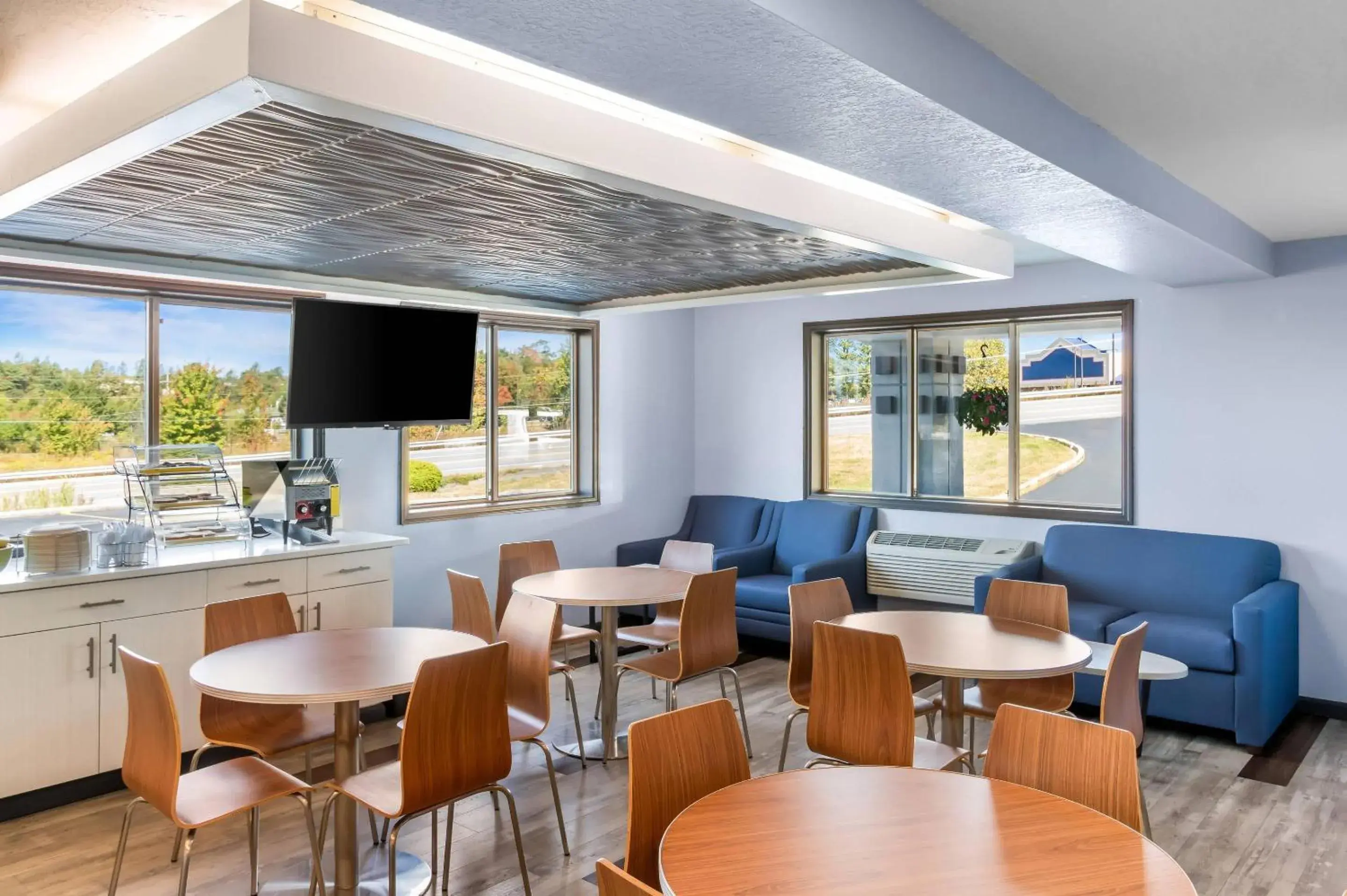 Lobby or reception in Quality Inn Lobby or reception in Quality Inn