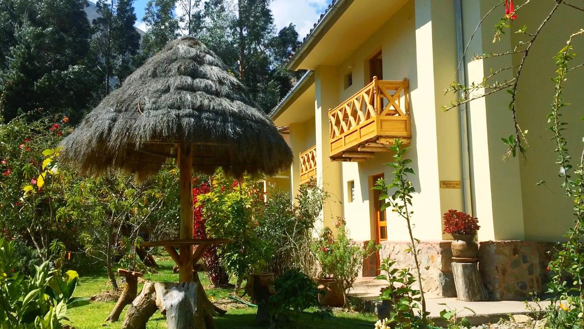 Property building in Apu Lodge