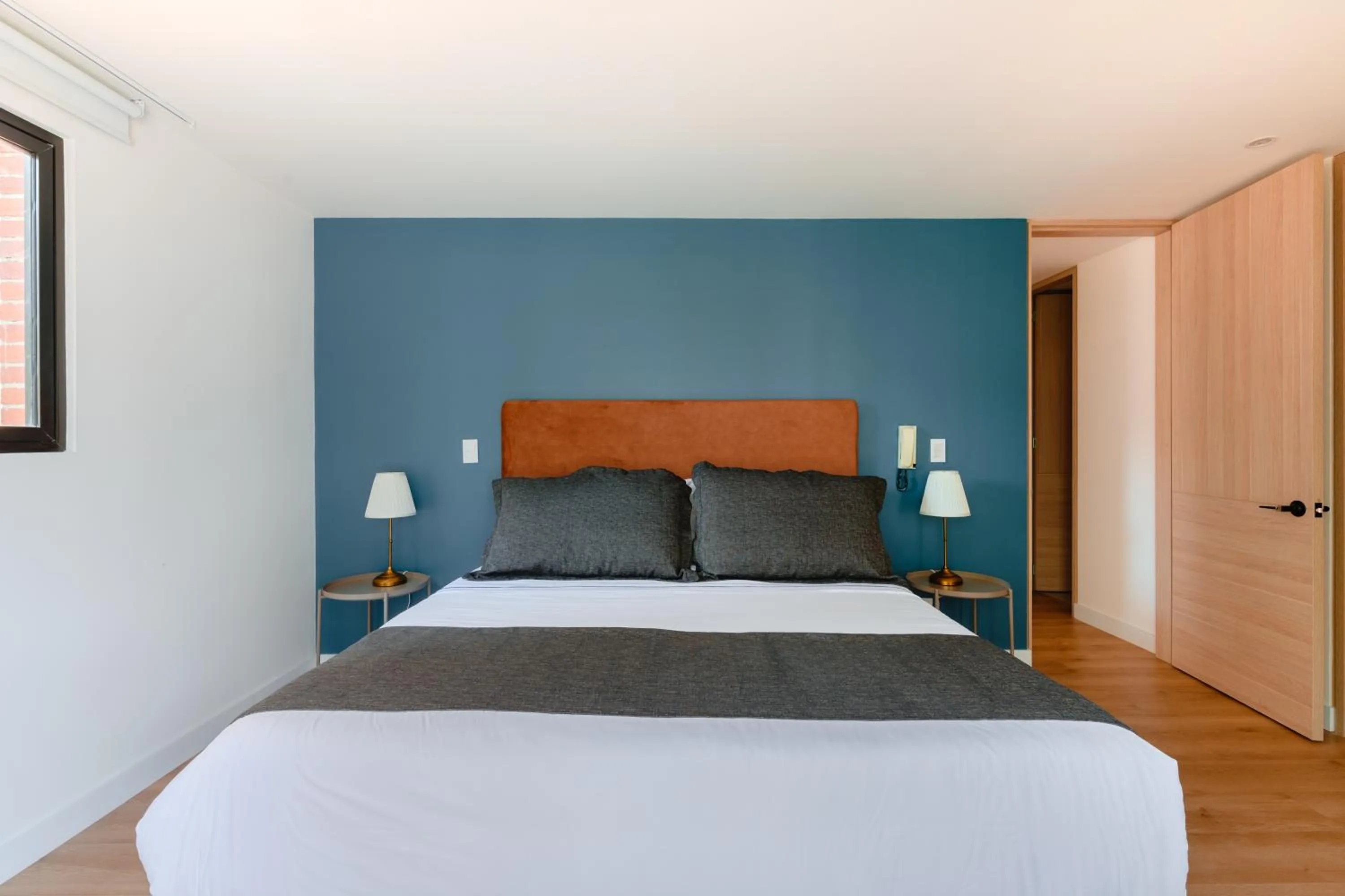 Bedroom, Bed in Cora 96 Street Apartments