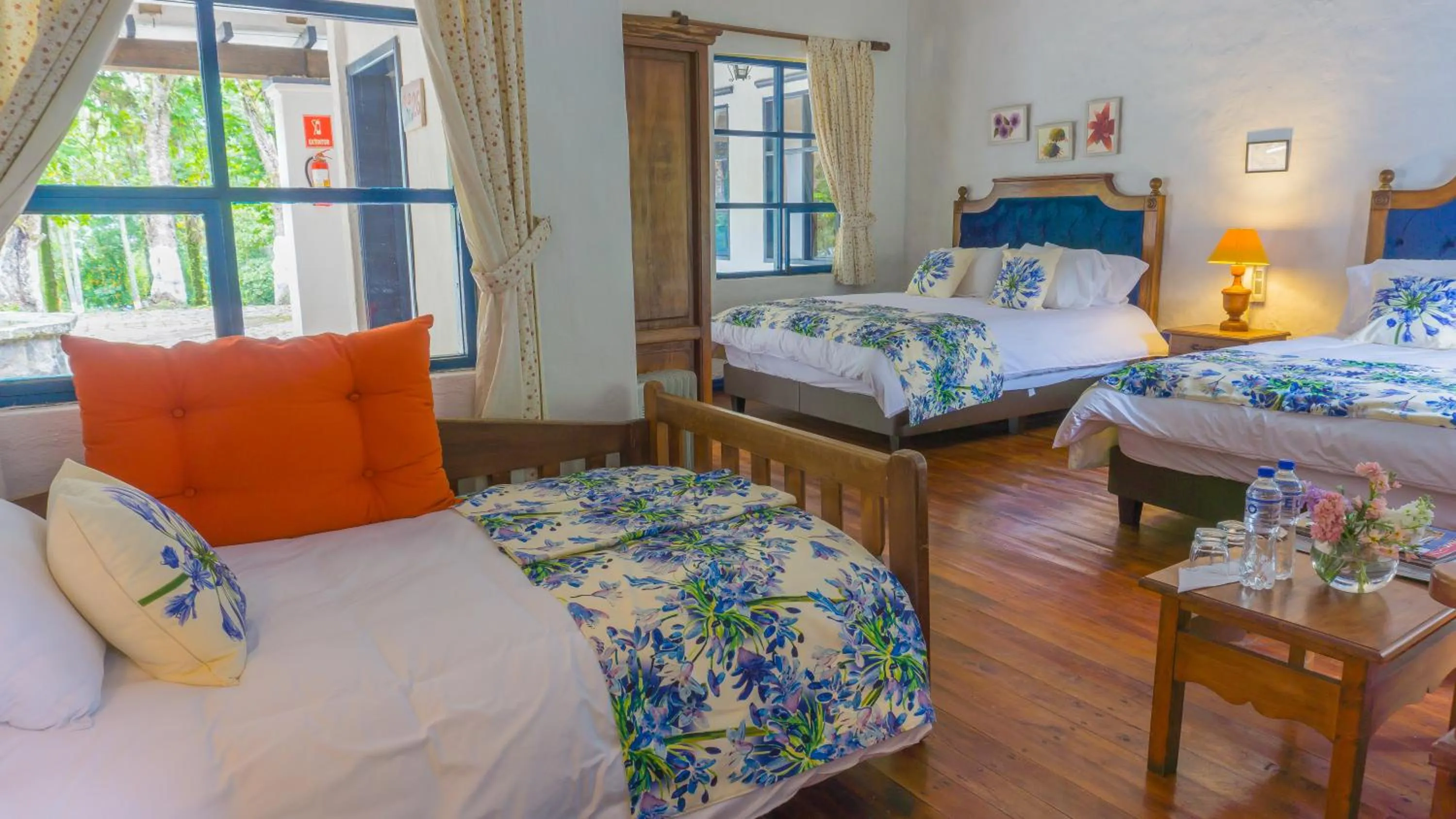 Bed in Hostería Hacienda Pinsaqui