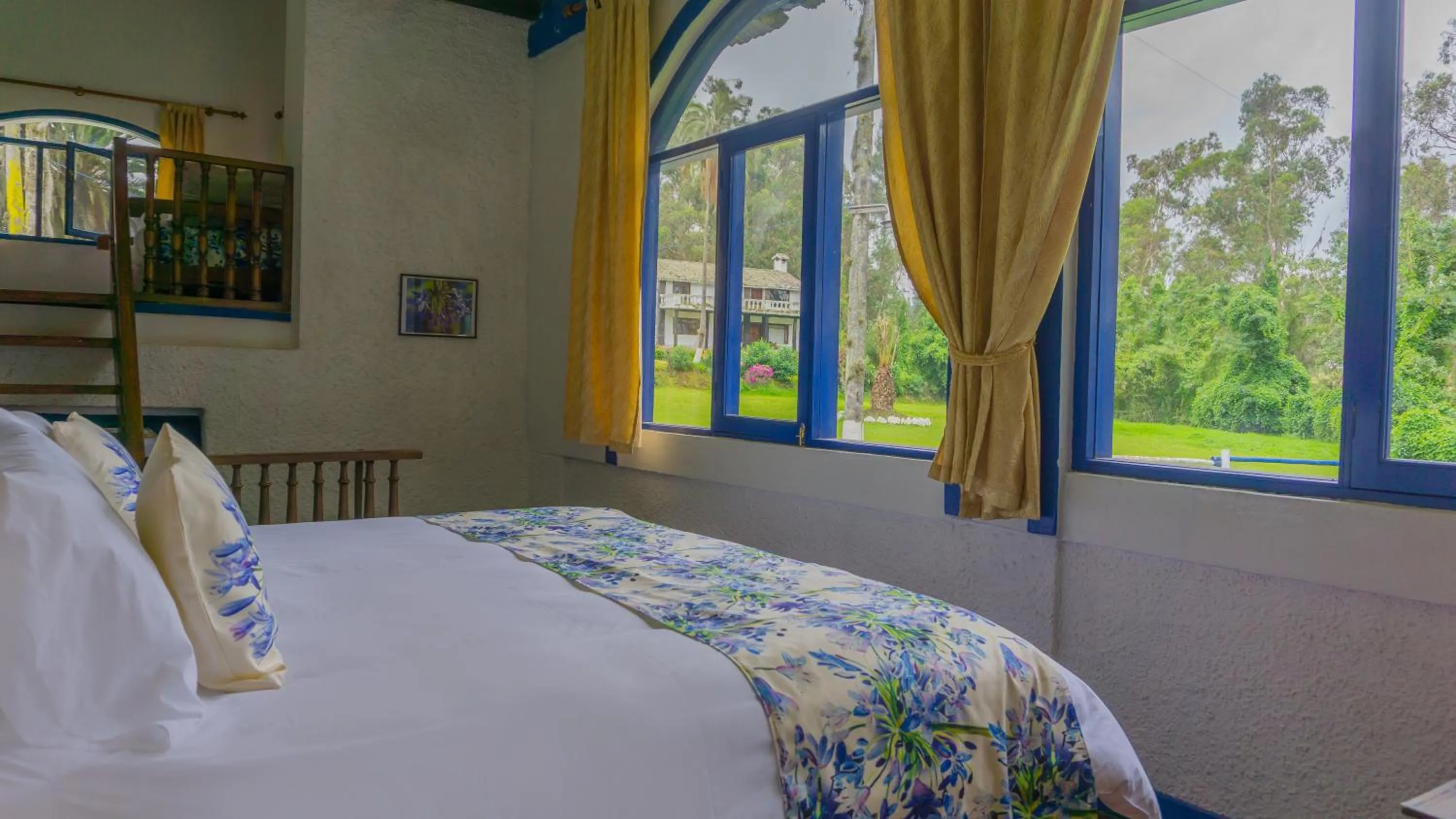 Bed in Hostería Hacienda Pinsaqui