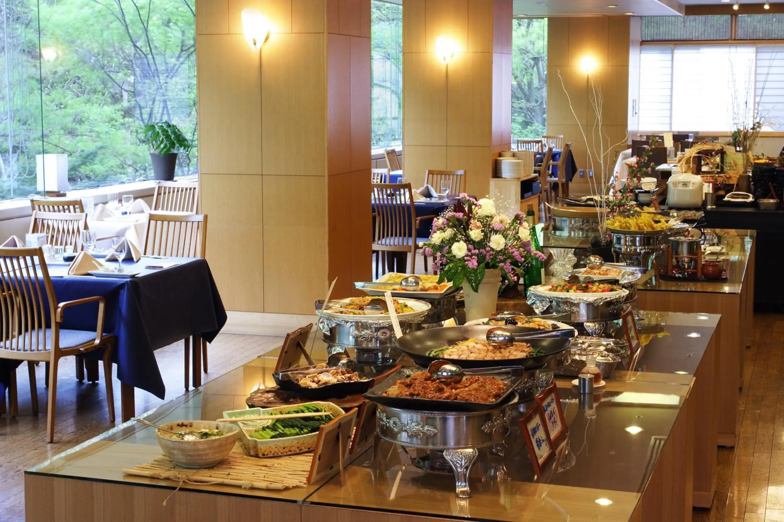 Restaurant/Places to Eat in Saito Hotel