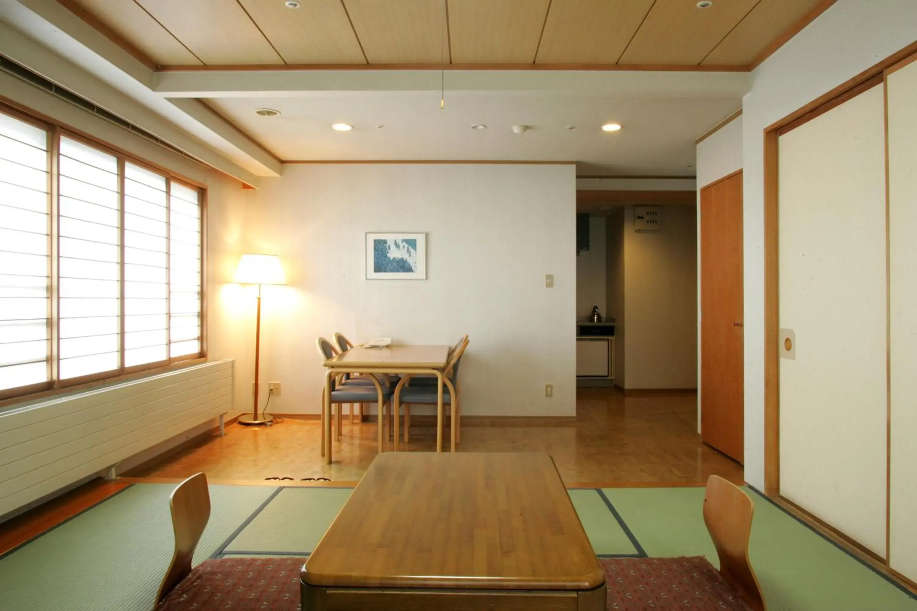 Photo of the whole room, Dining Area in Saito Hotel