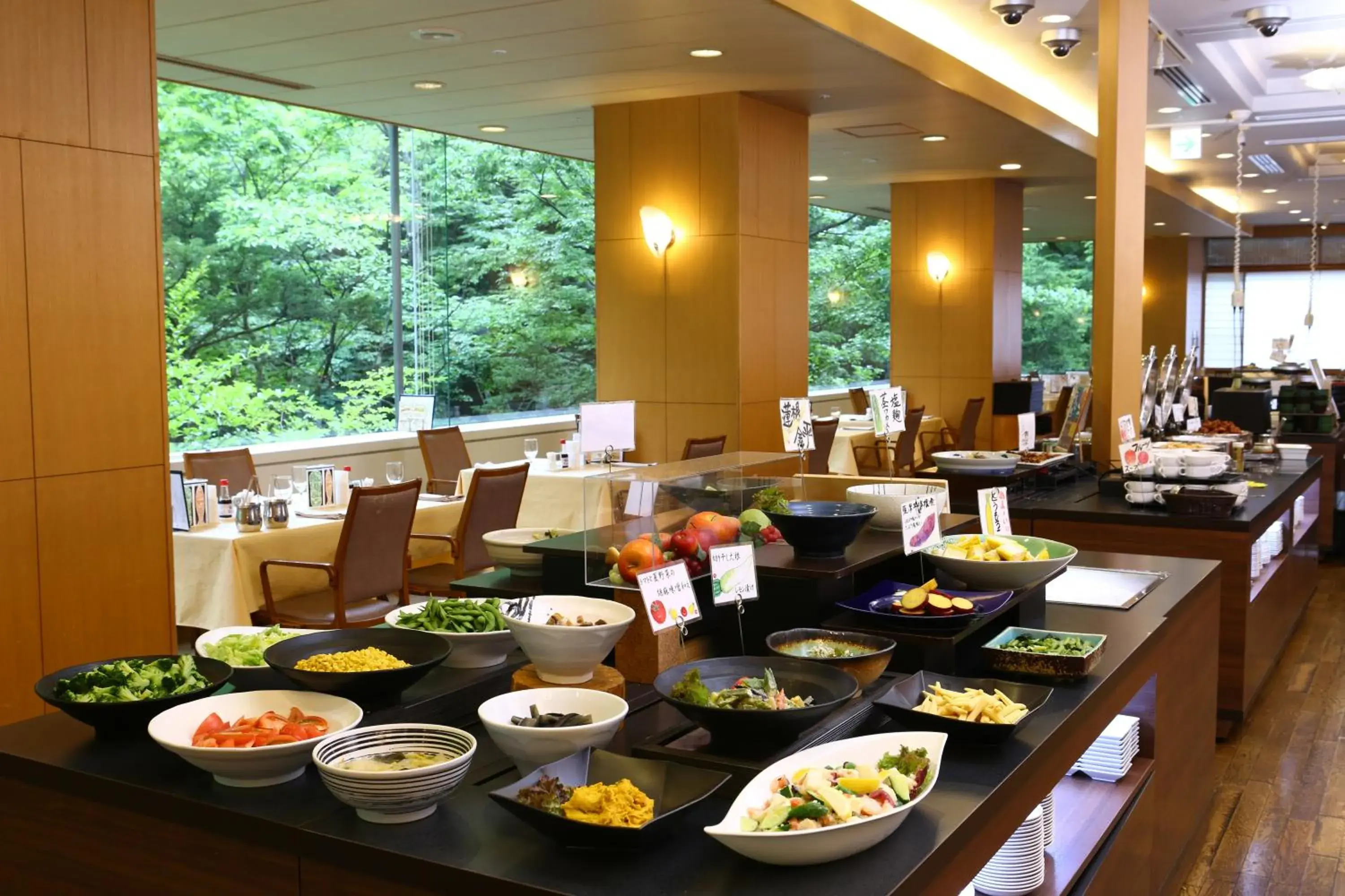 Restaurant/Places to Eat in Saito Hotel