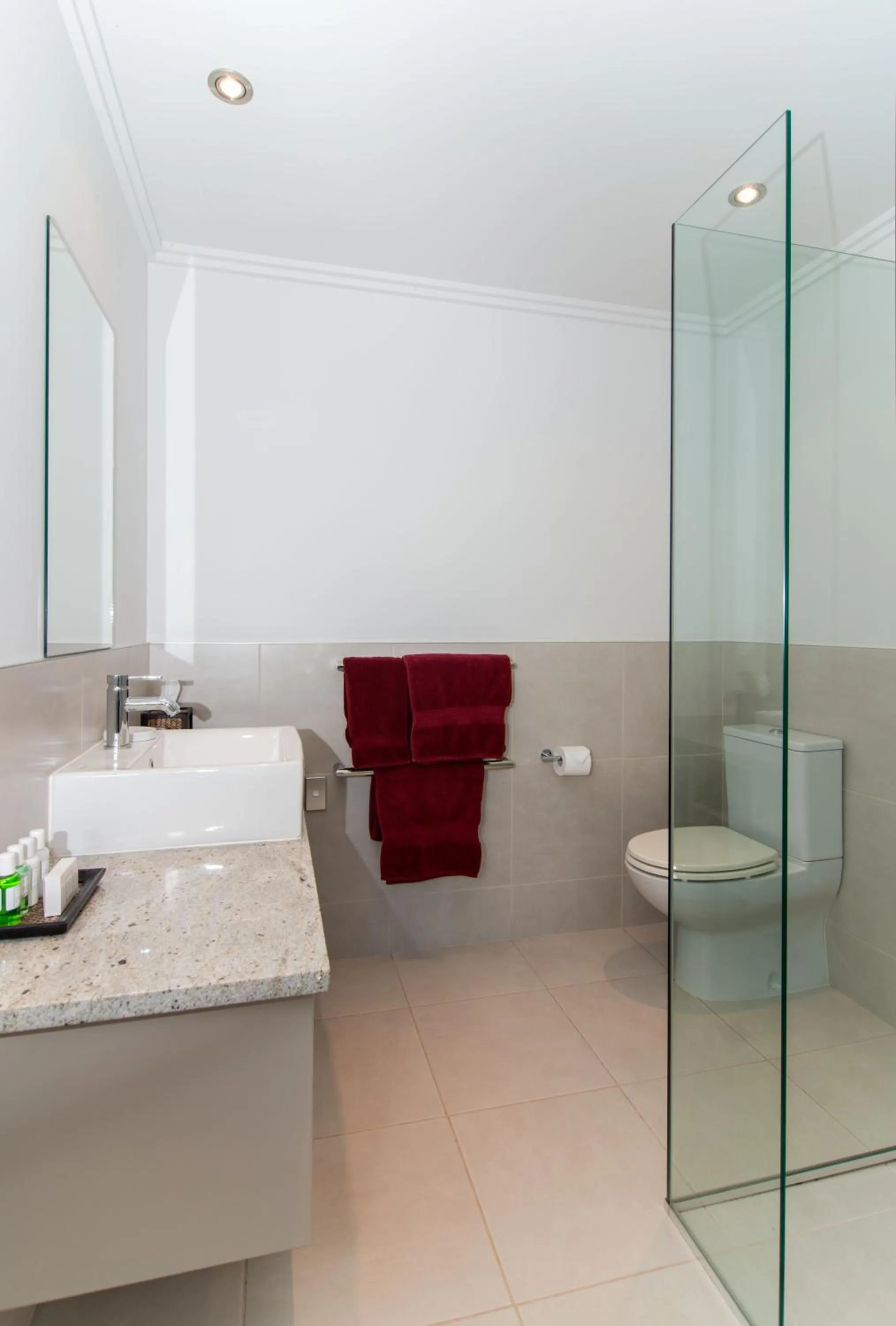 Bathroom in Decks of Paihia